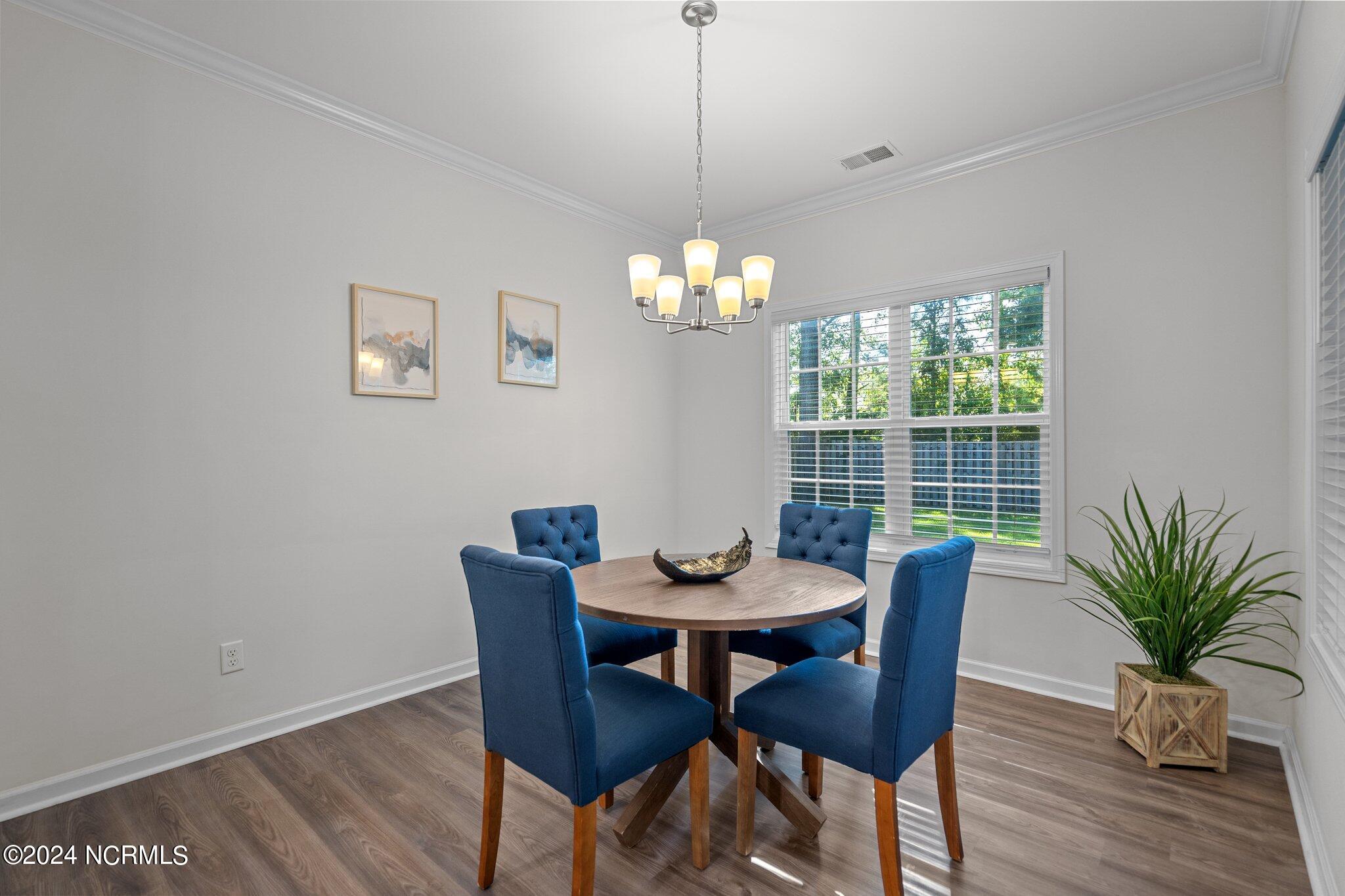 6016 Meadowgrove Loop