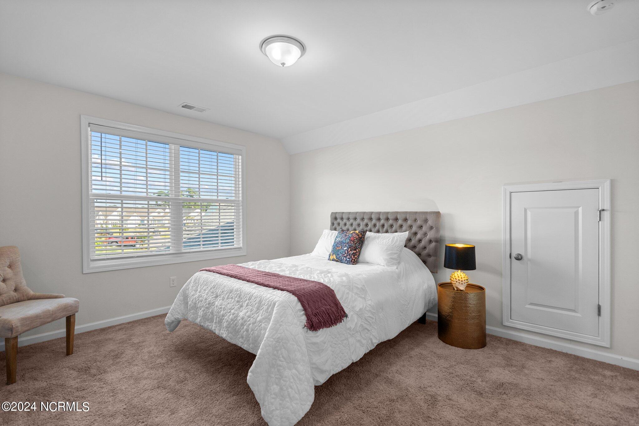 6016 Meadowgrove Loop