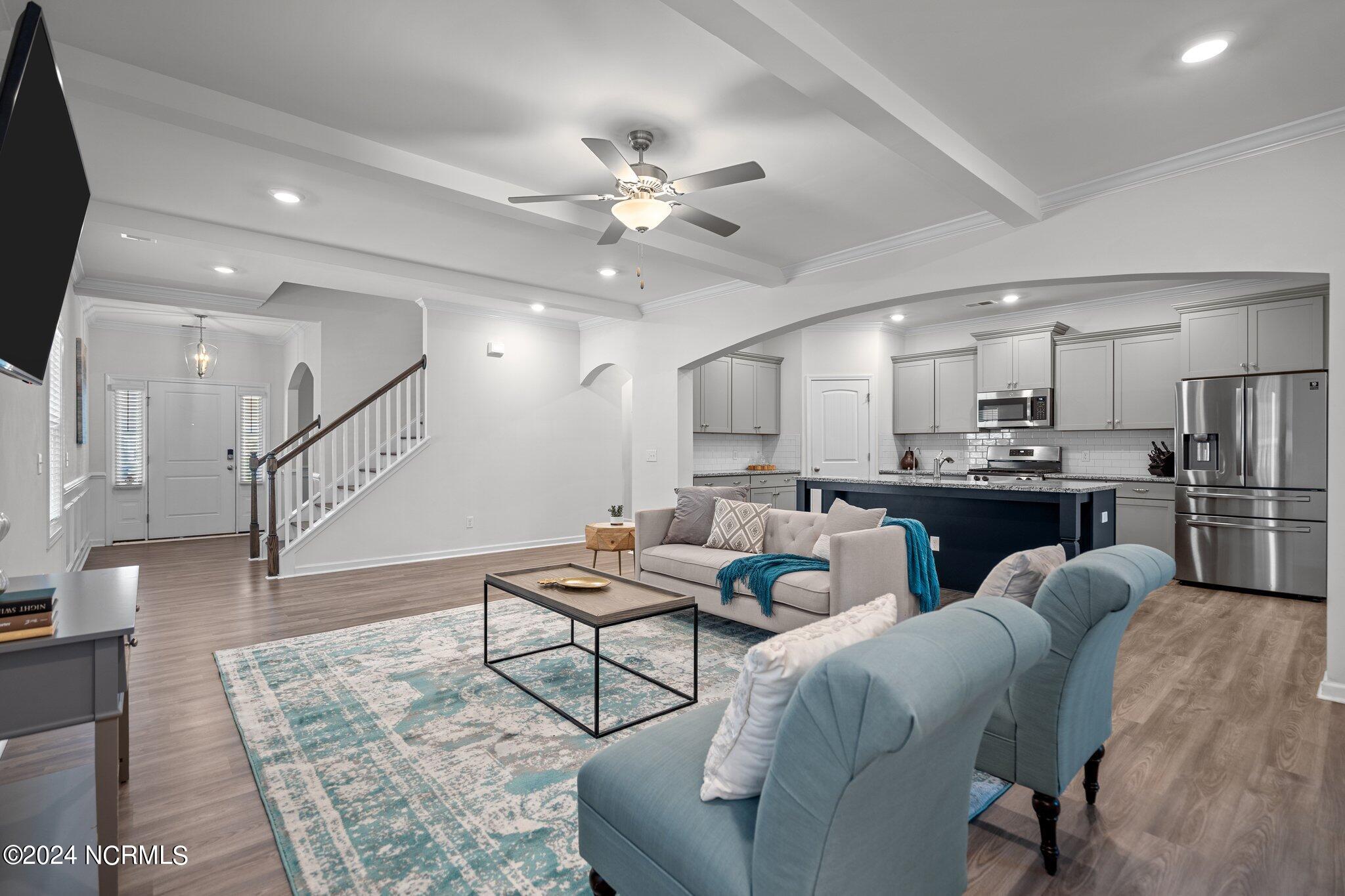6016 Meadowgrove Loop