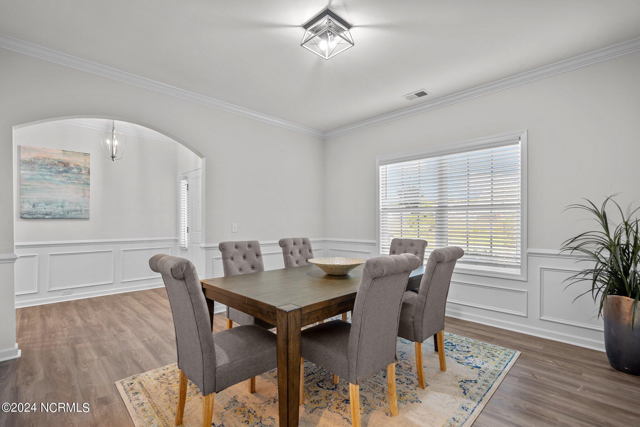 6016 Meadowgrove Loop