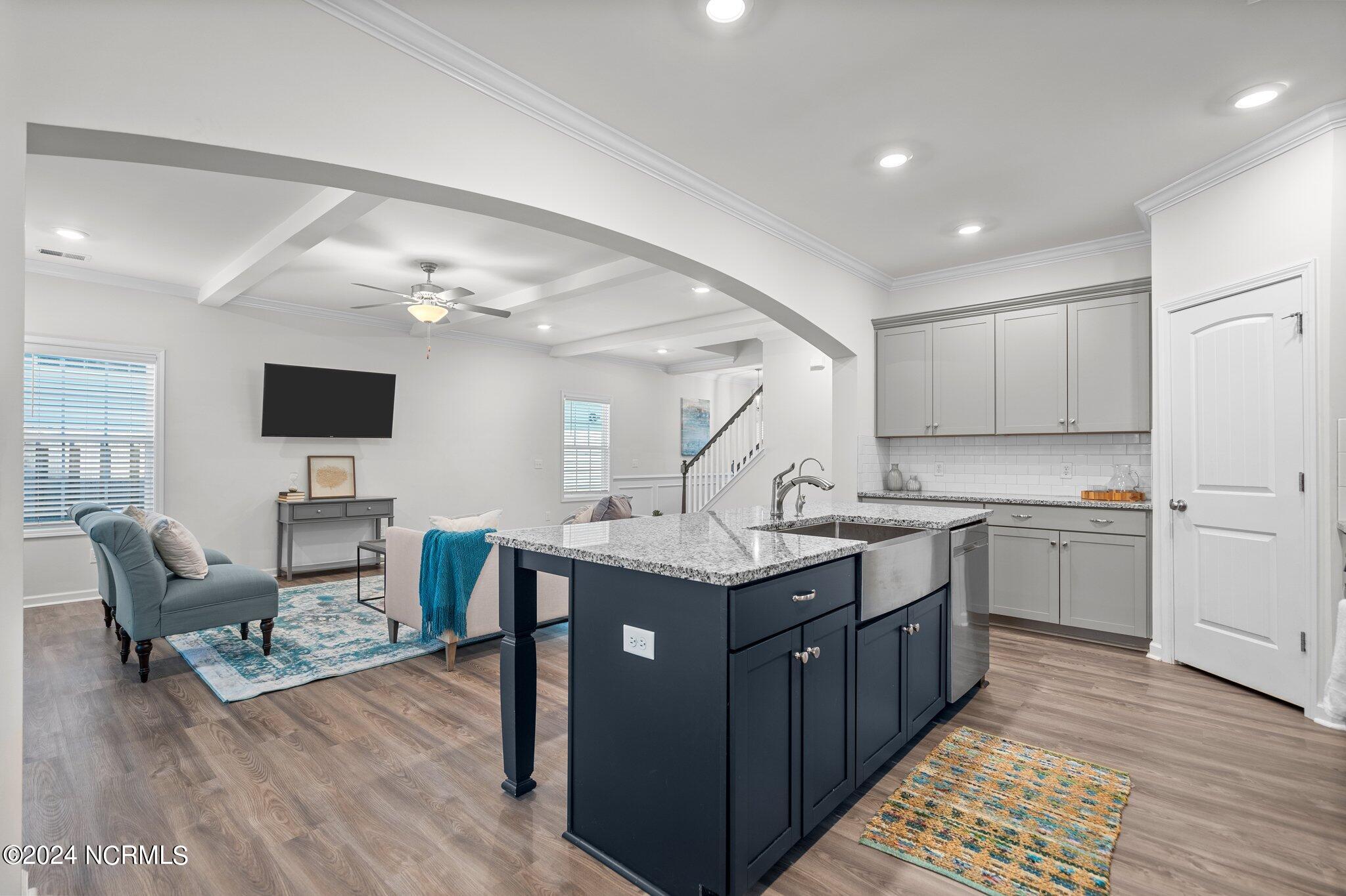 6016 Meadowgrove Loop