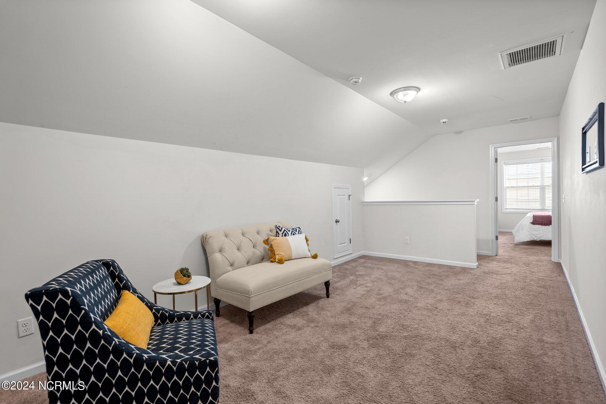 6016 Meadowgrove Loop
