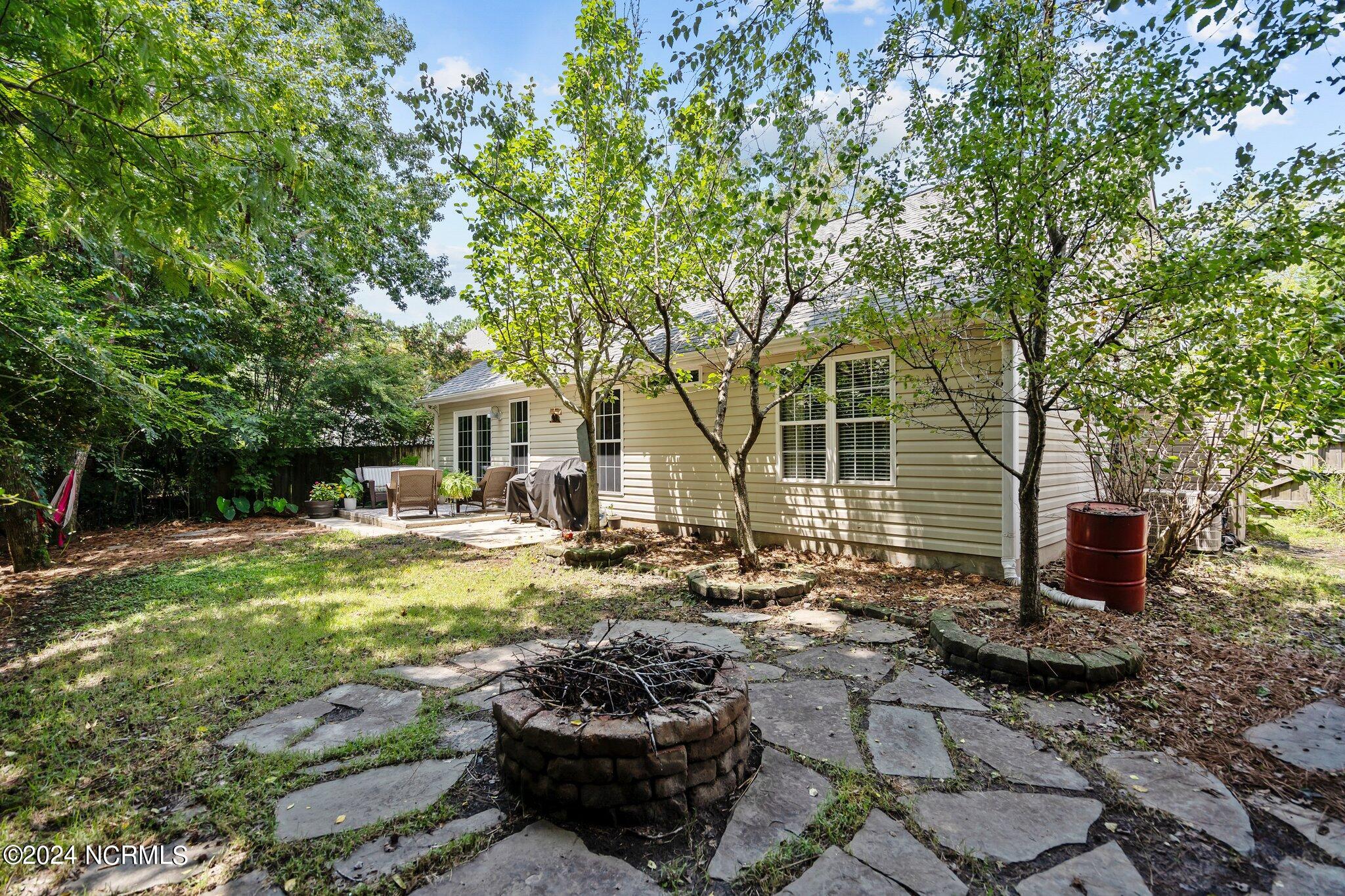 754 Oak Branches Close SE