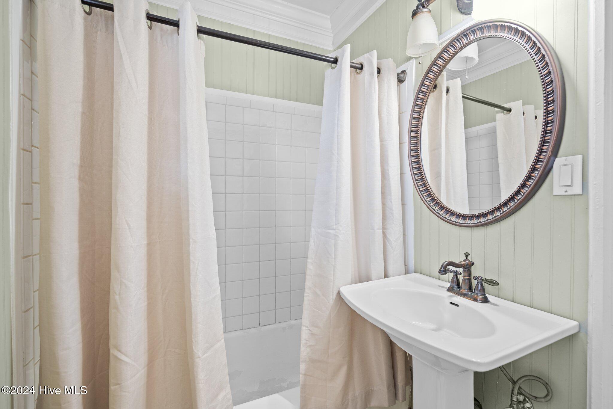 2940 Oleander Drive C-16 C-16