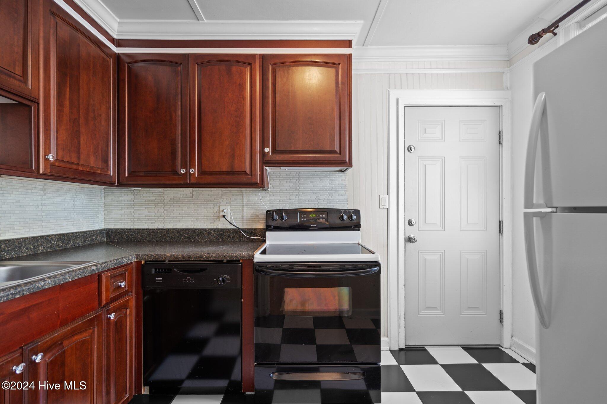 2940 Oleander Drive C-16 C-16