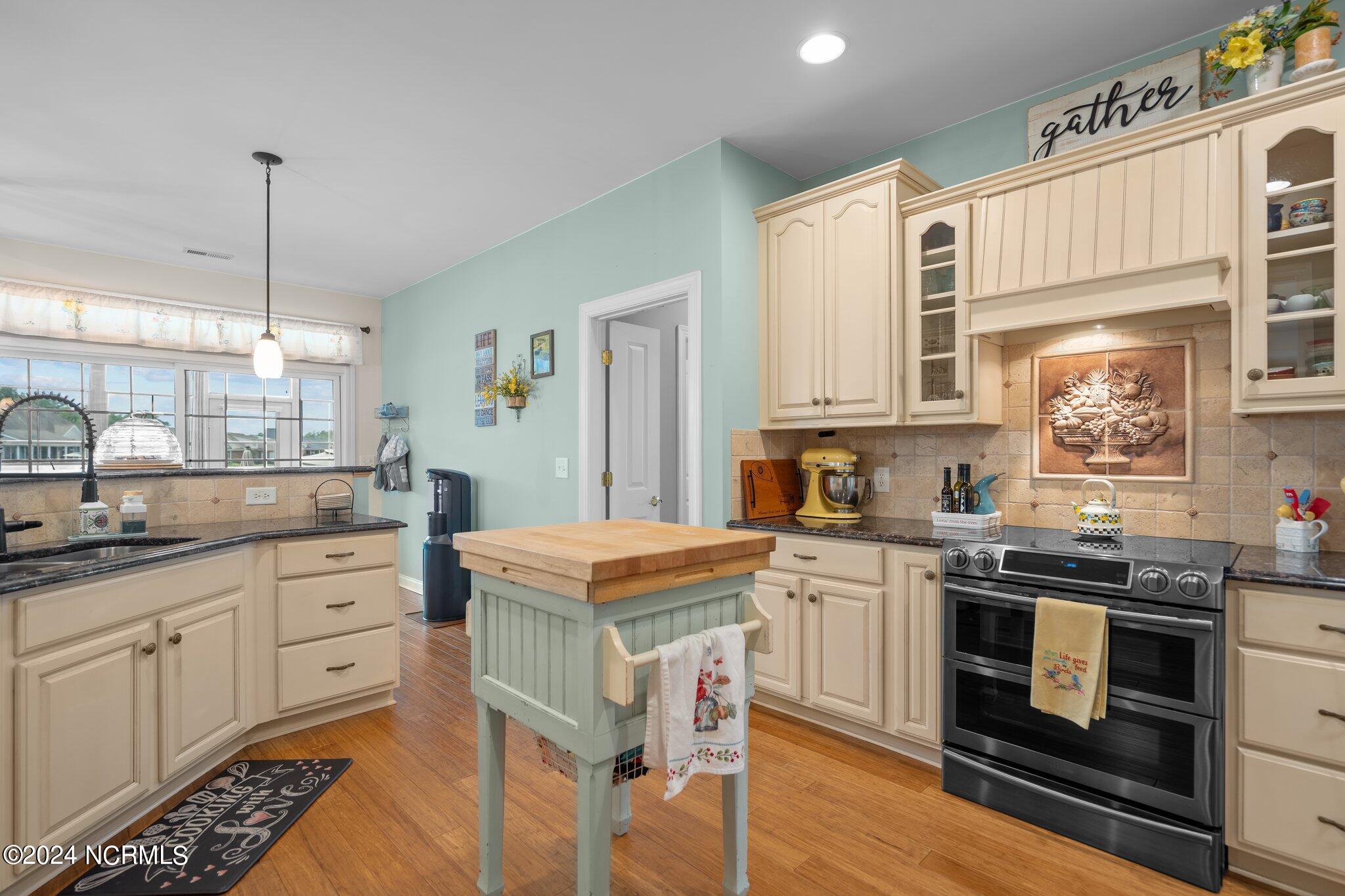 2136 Talmage Drive