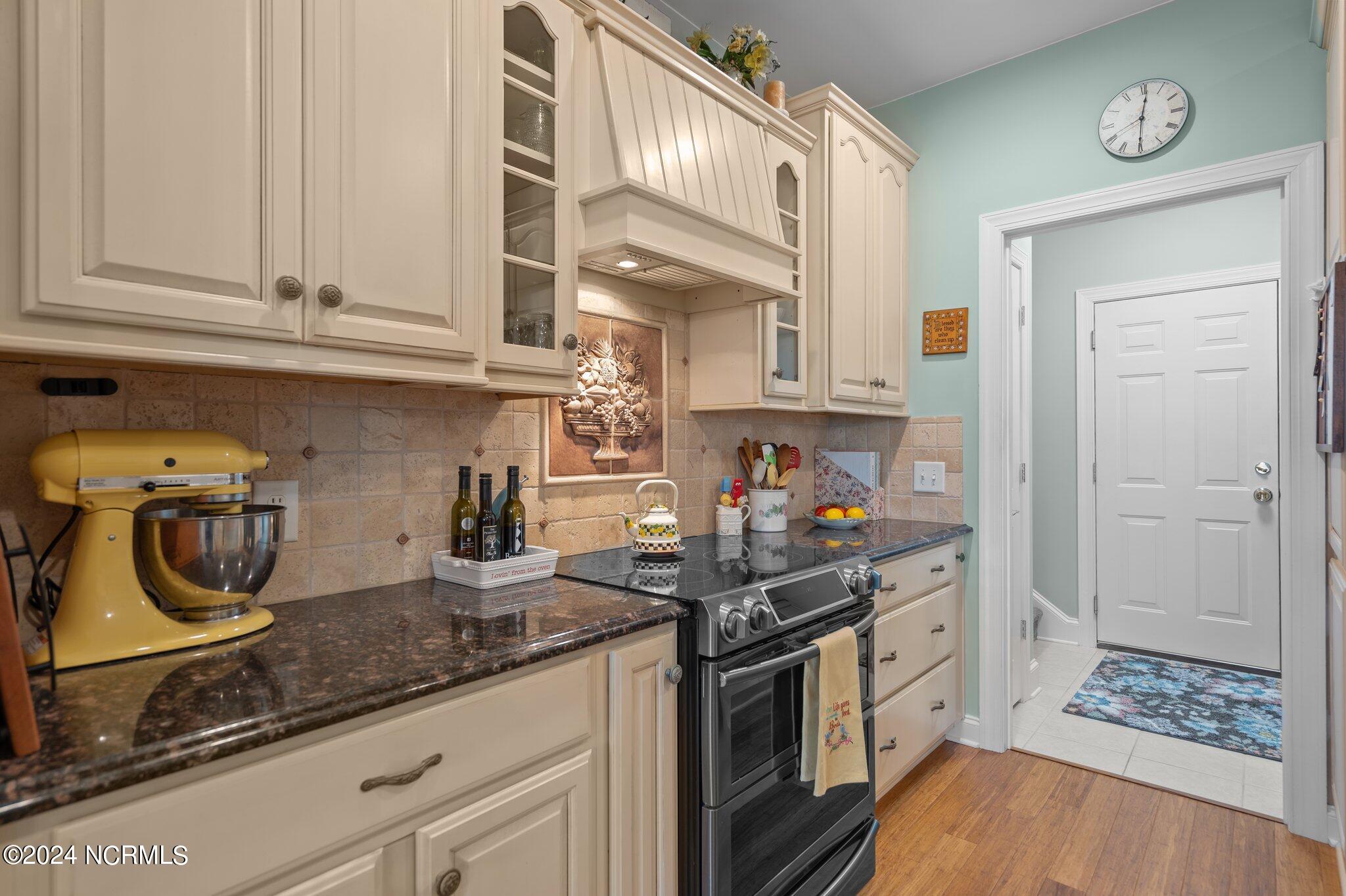 2136 Talmage Drive