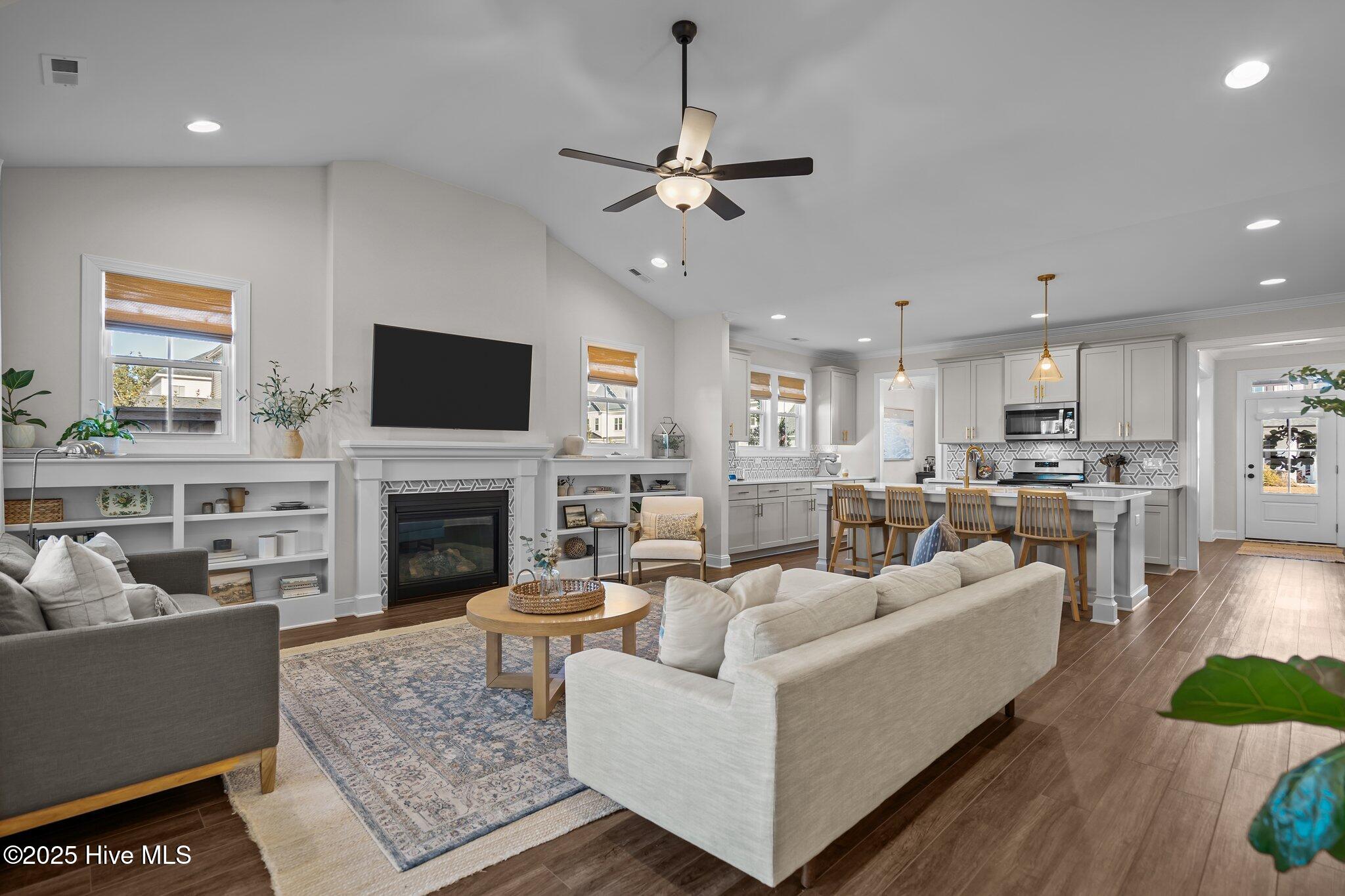 5273 Trumpet Vine Way