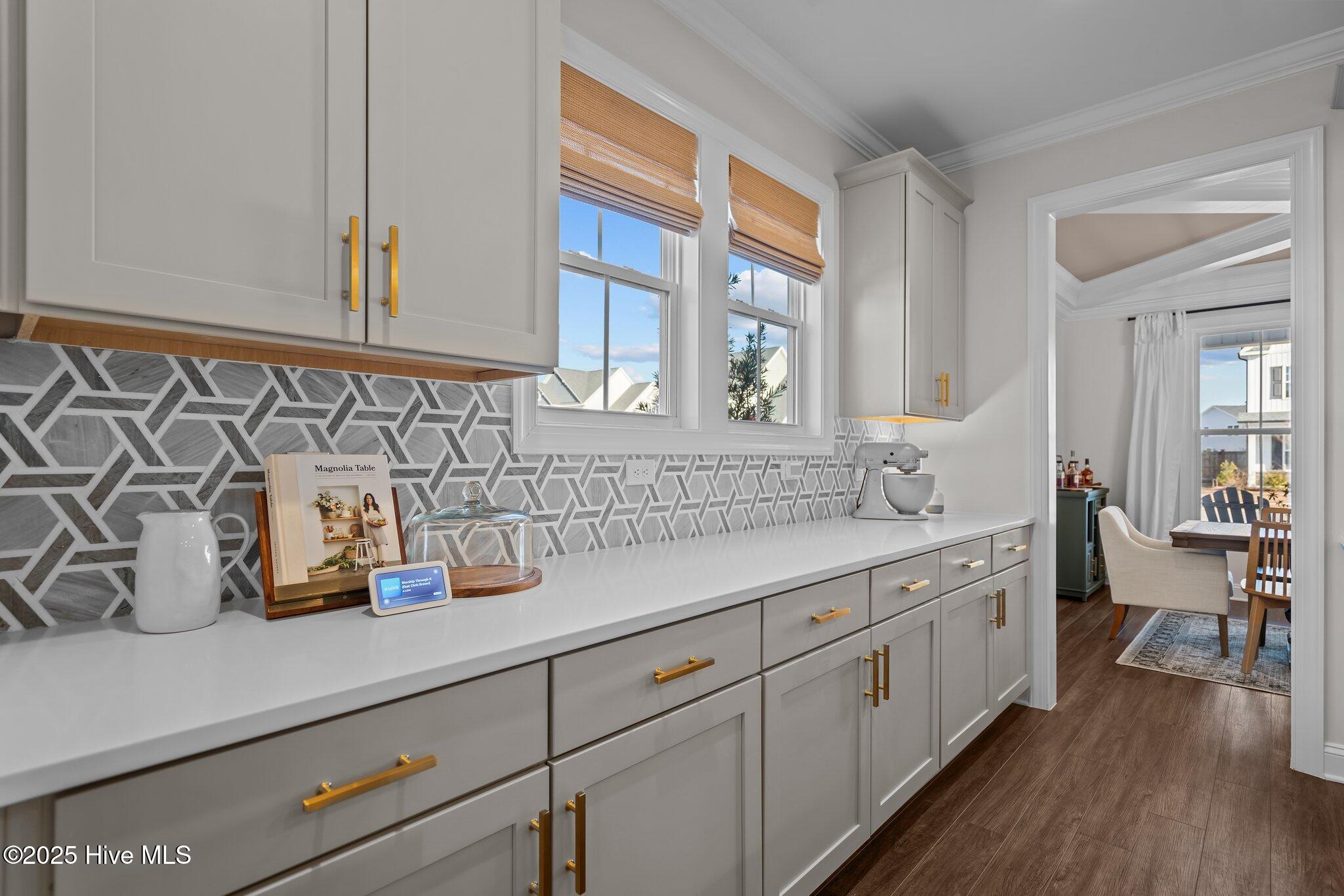 5273 Trumpet Vine Way