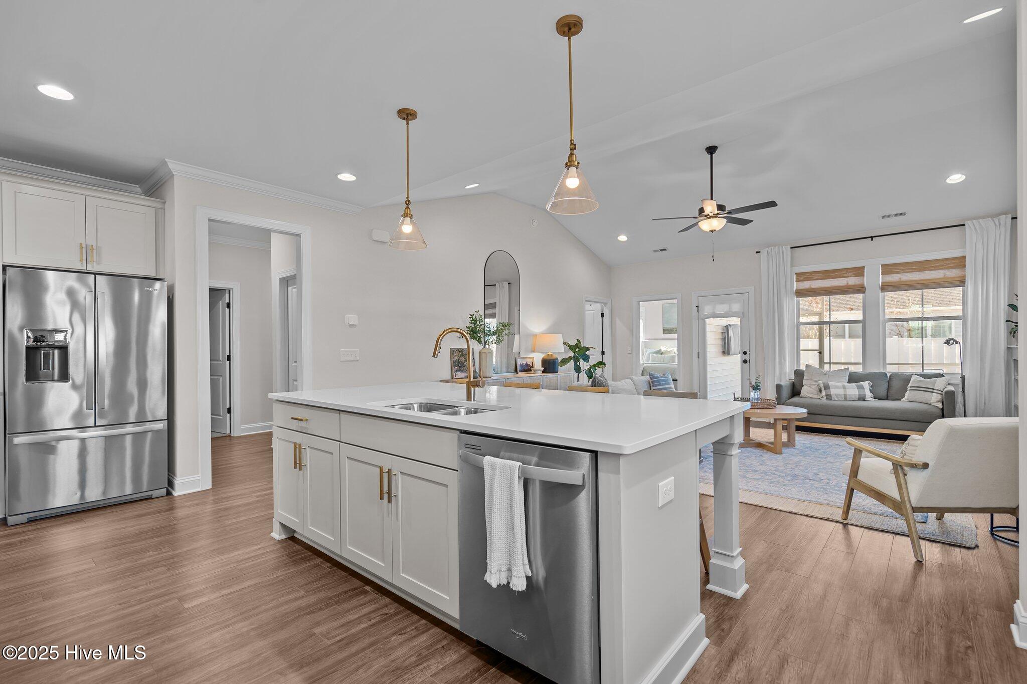 5273 Trumpet Vine Way