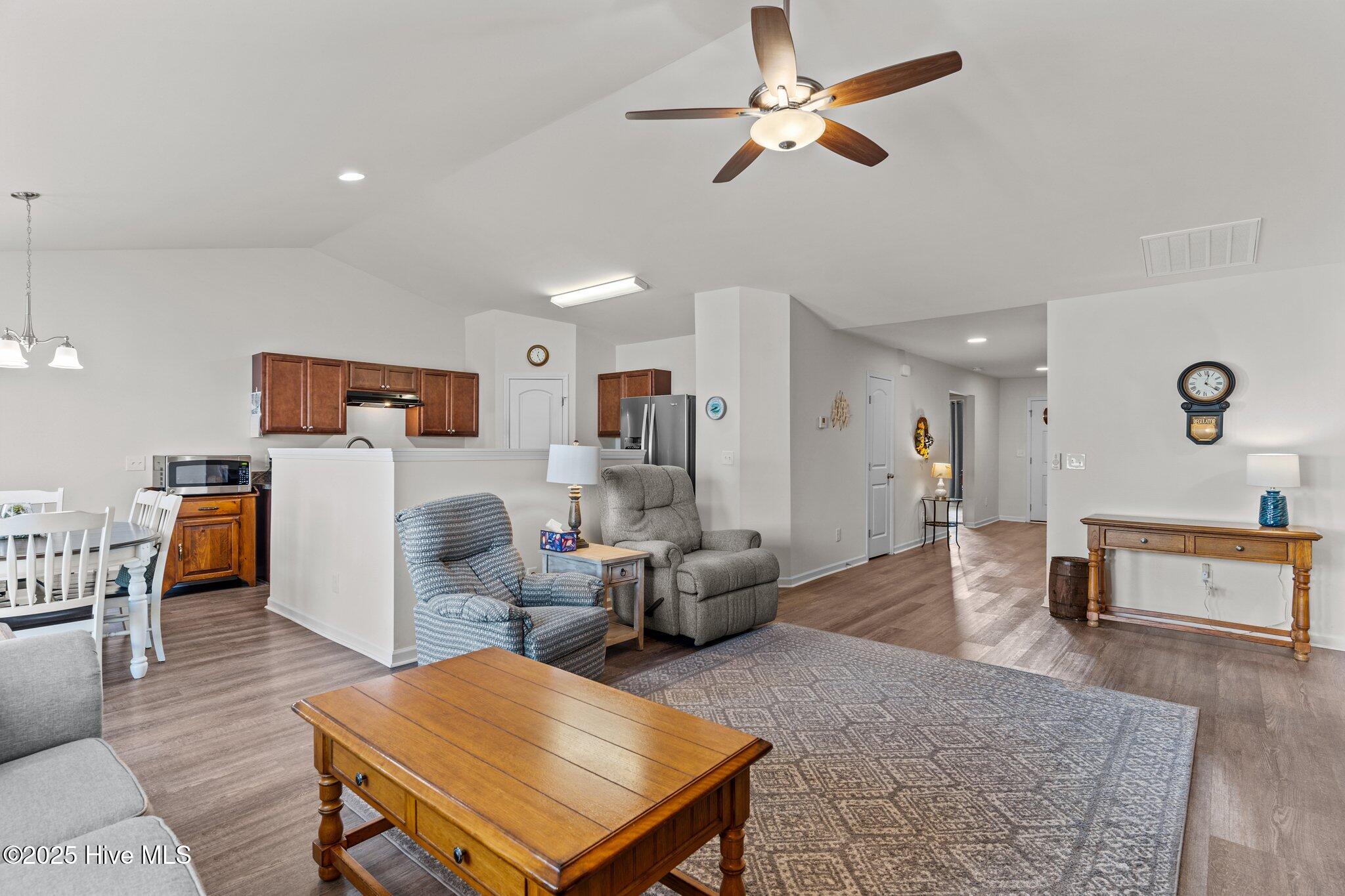 453 Old Charleston Drive SE