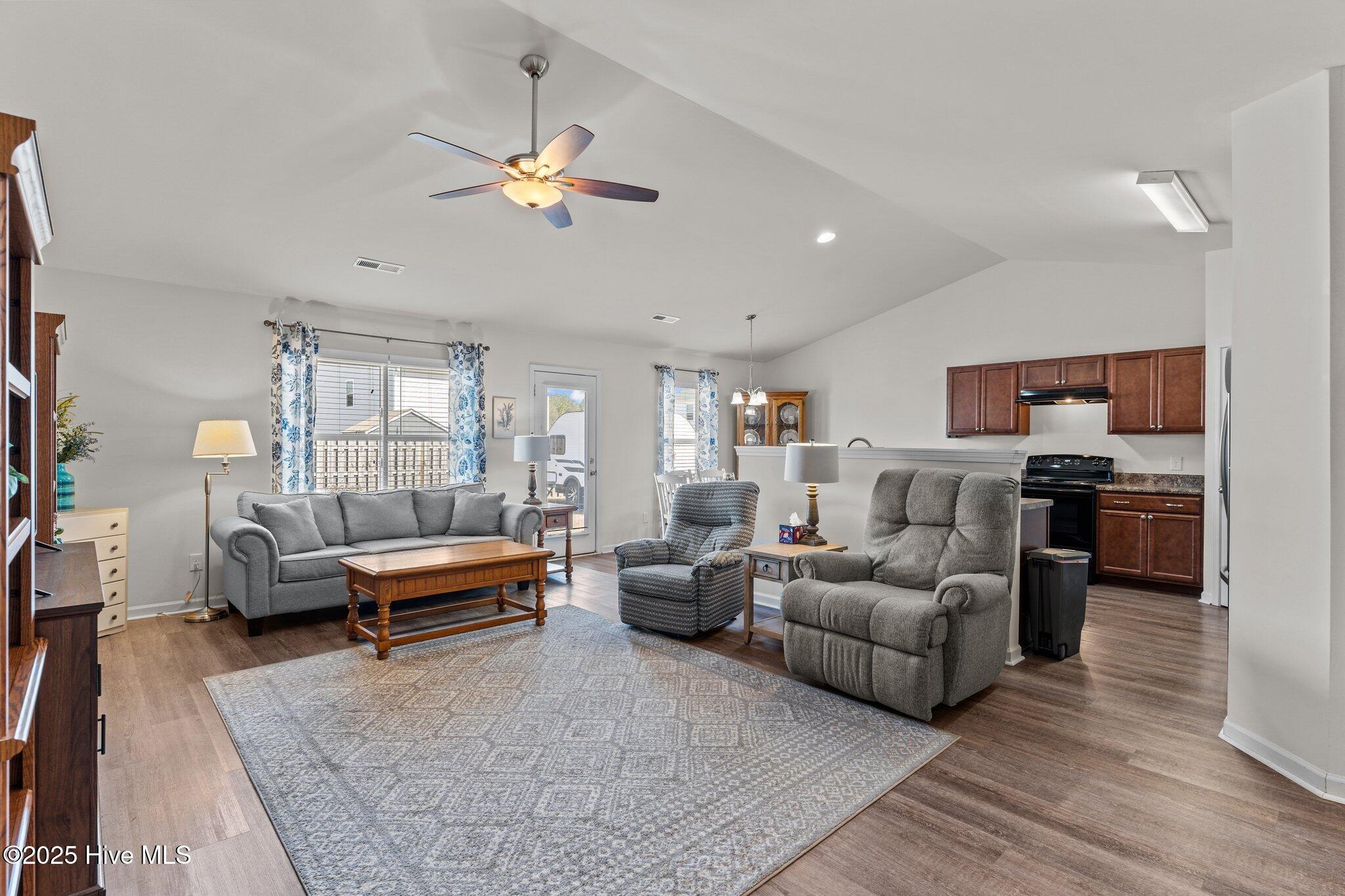453 Old Charleston Drive SE