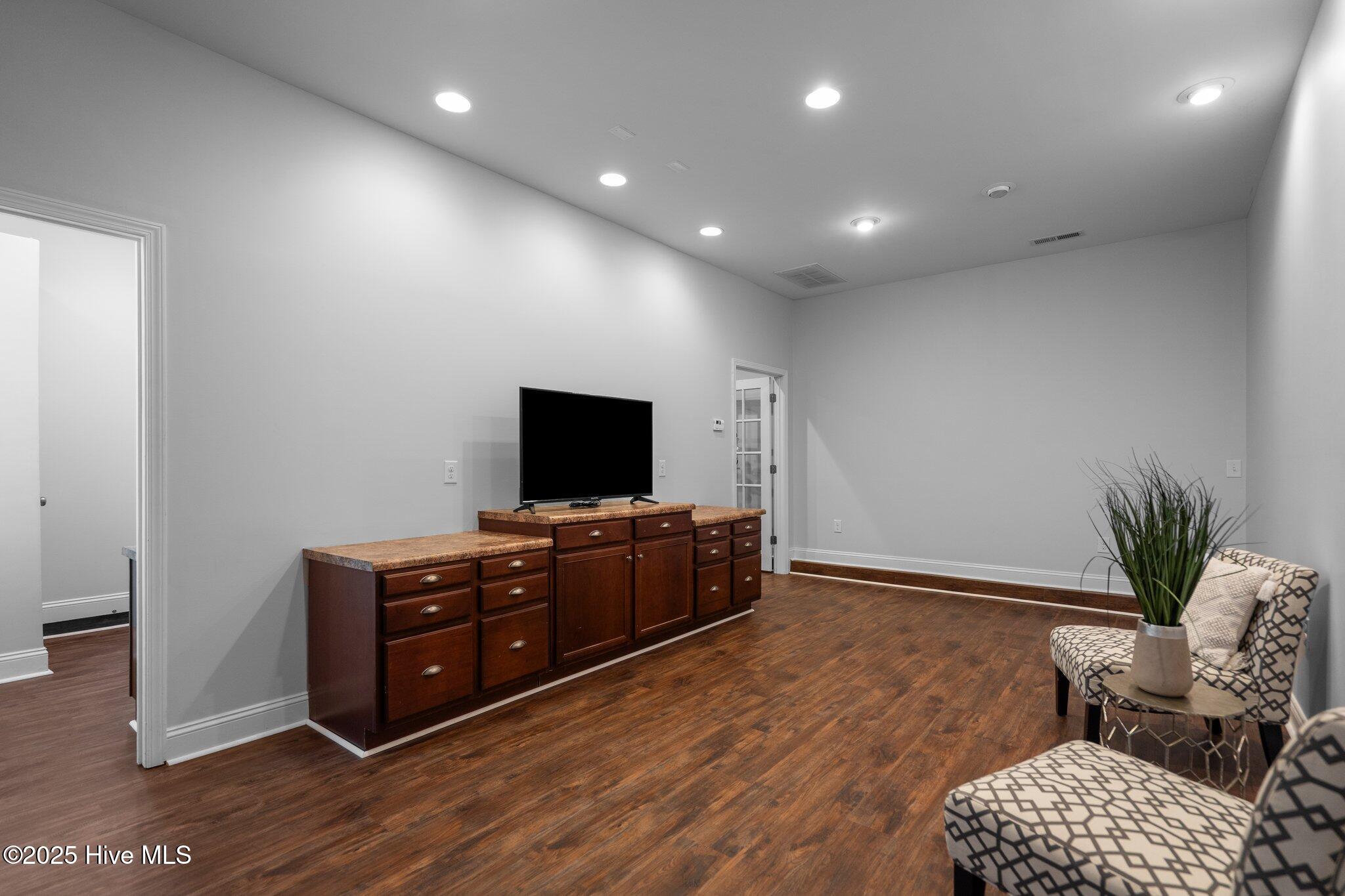 3800 Willowick Park Drive