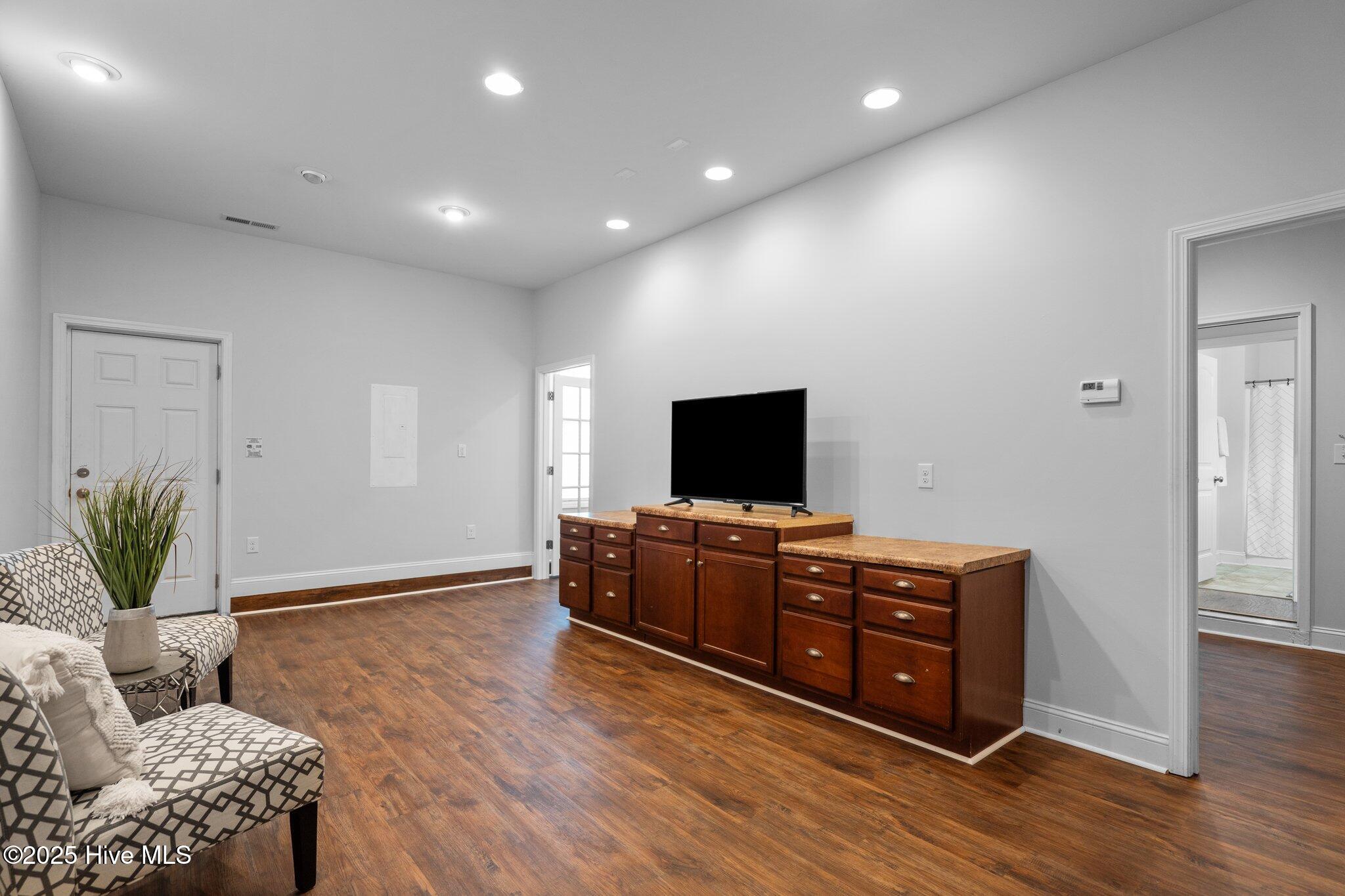 3800 Willowick Park Drive