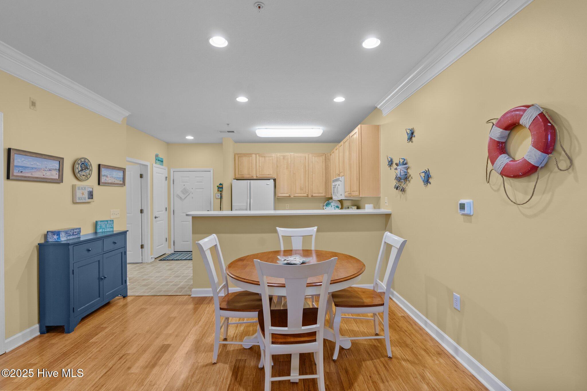 250 Woodlands Way Unit 14