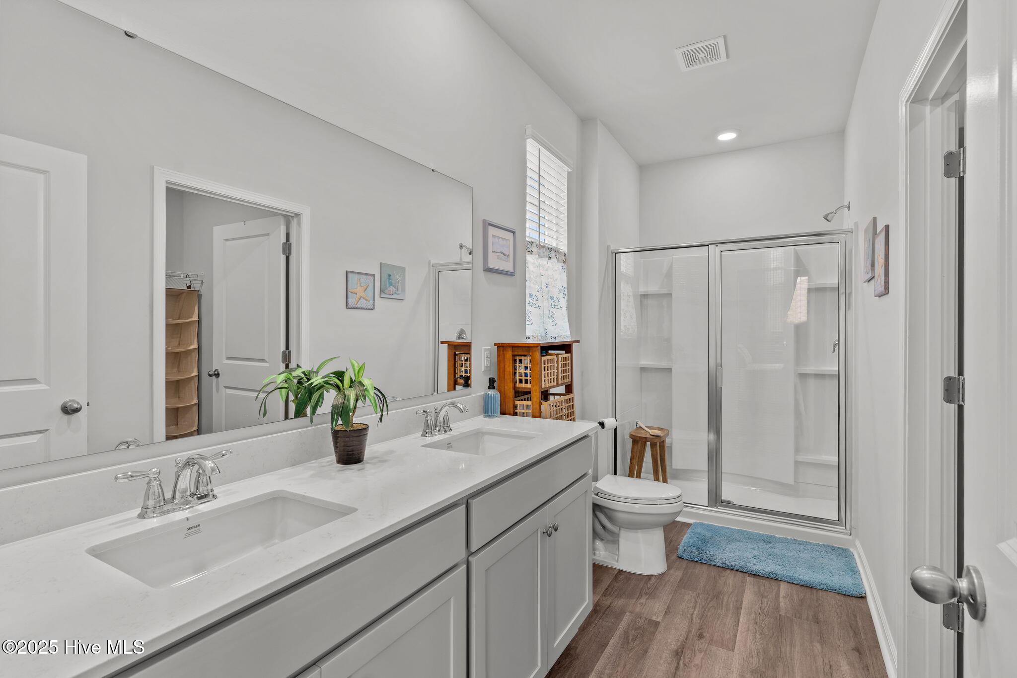 2513 Centerway Lane