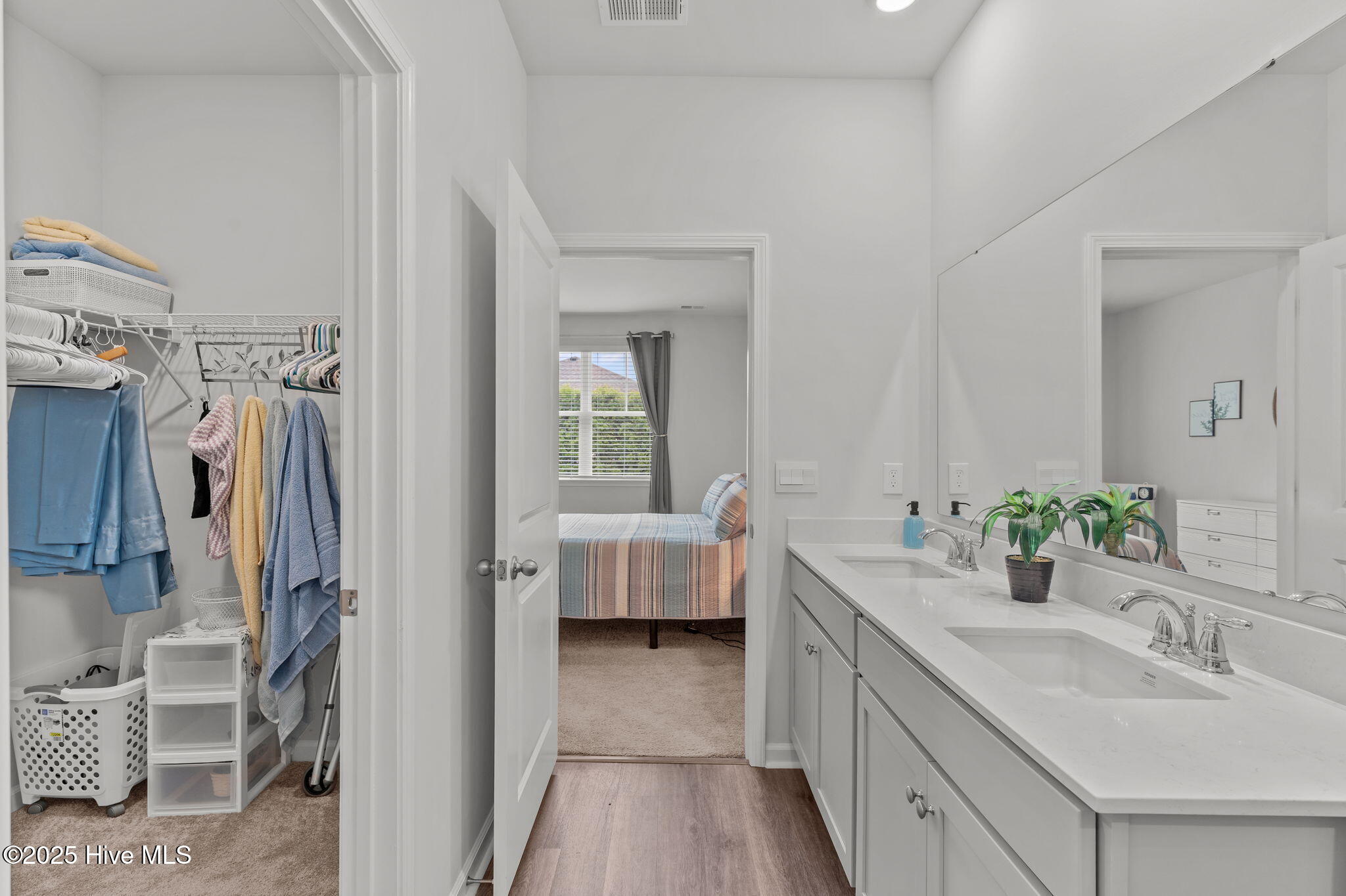 2513 Centerway Lane