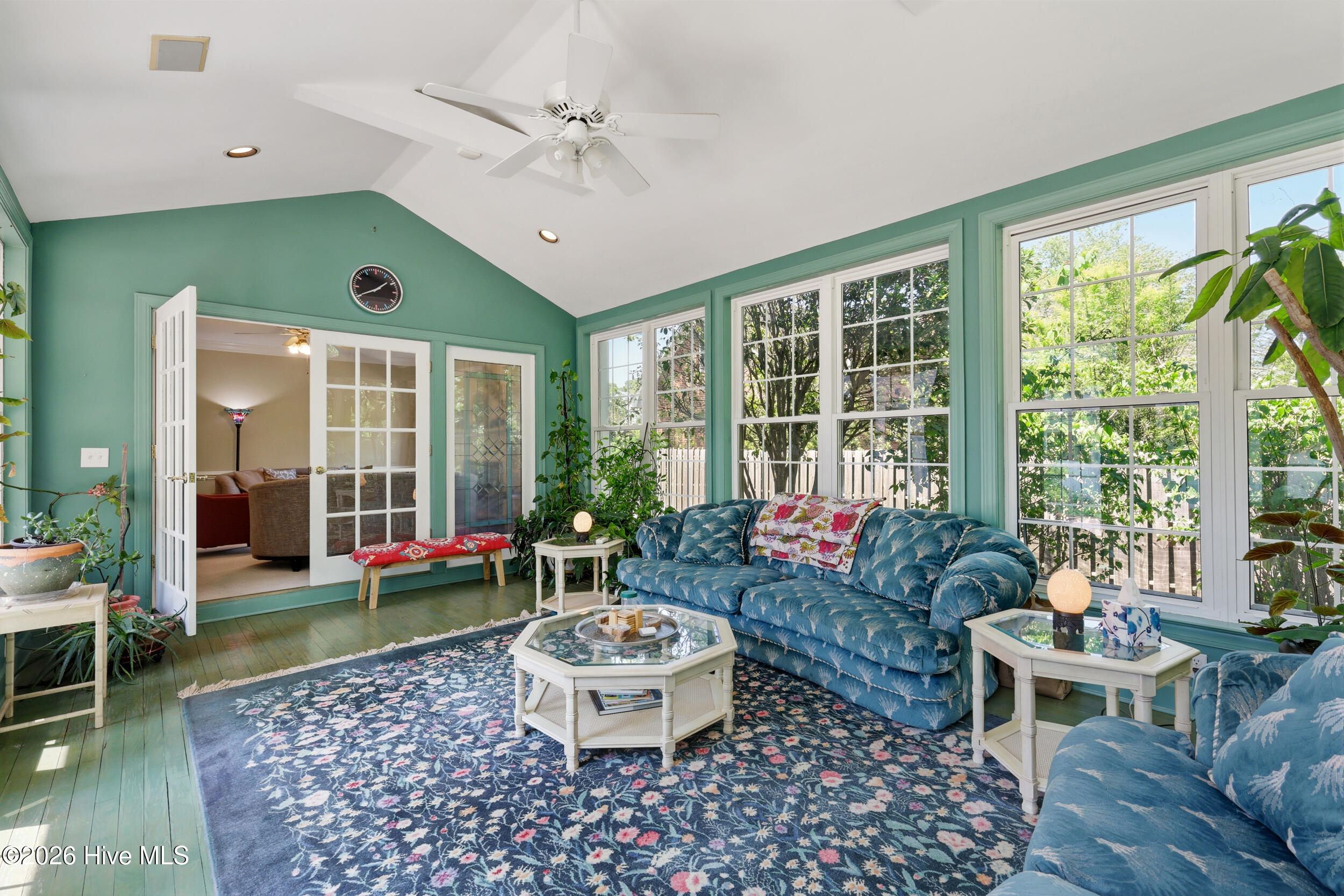 1422 Bexley Drive