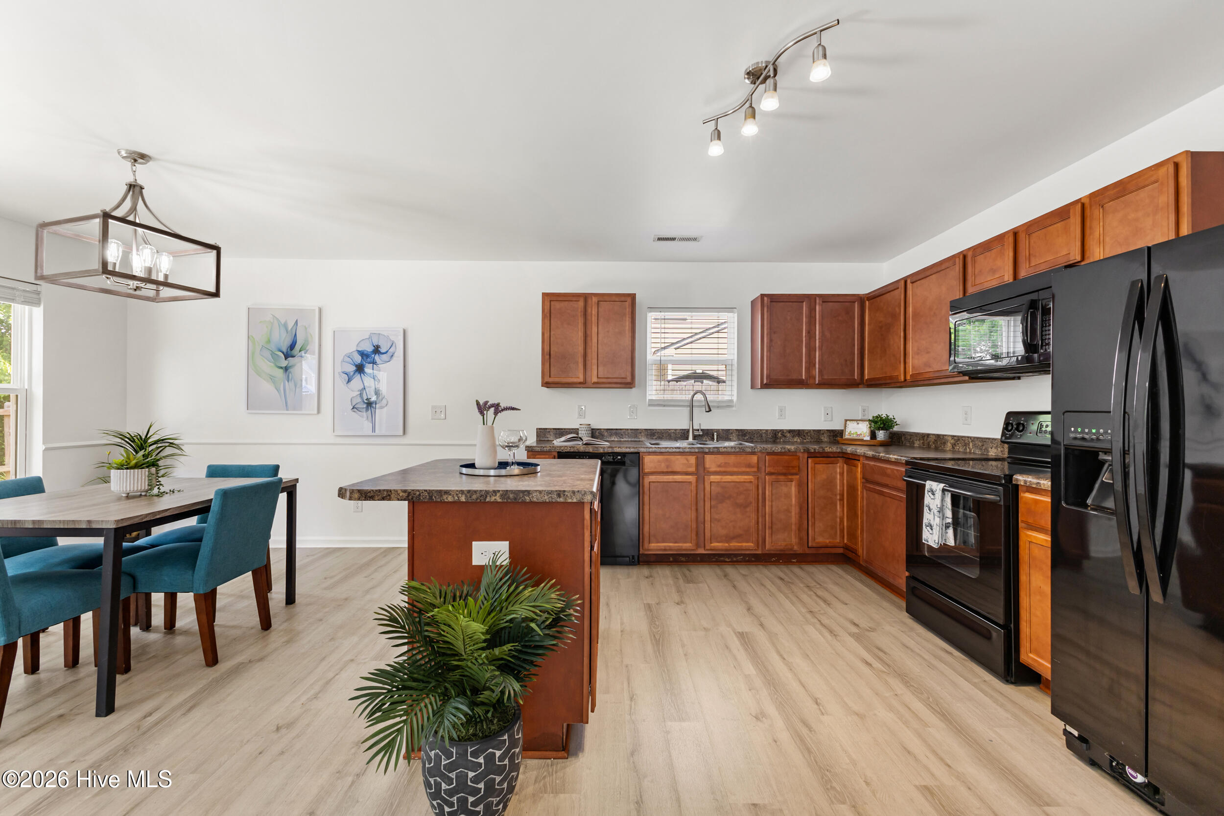 1042 Lake Norman Lane