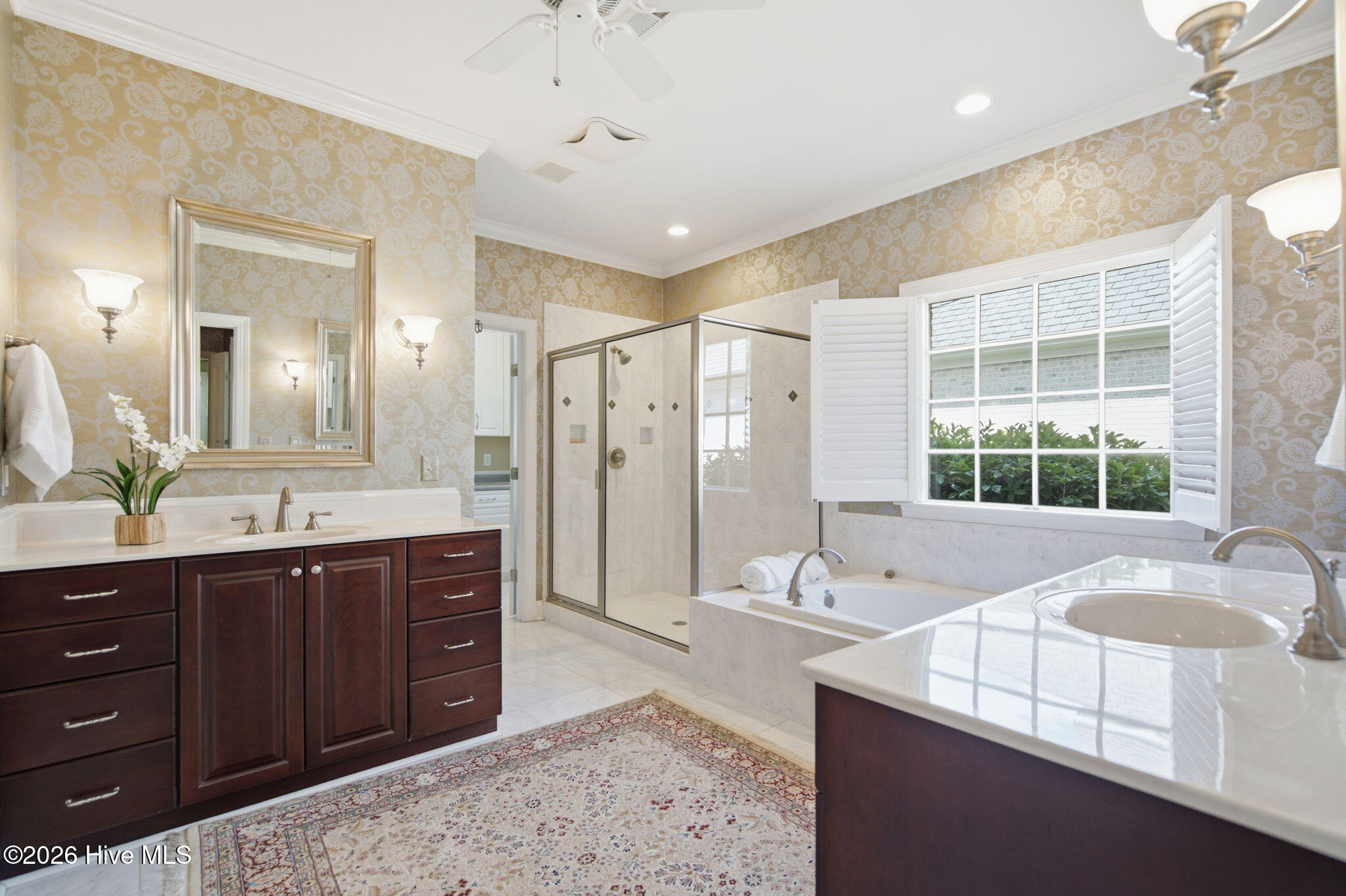 2118 Bay Colony Lane