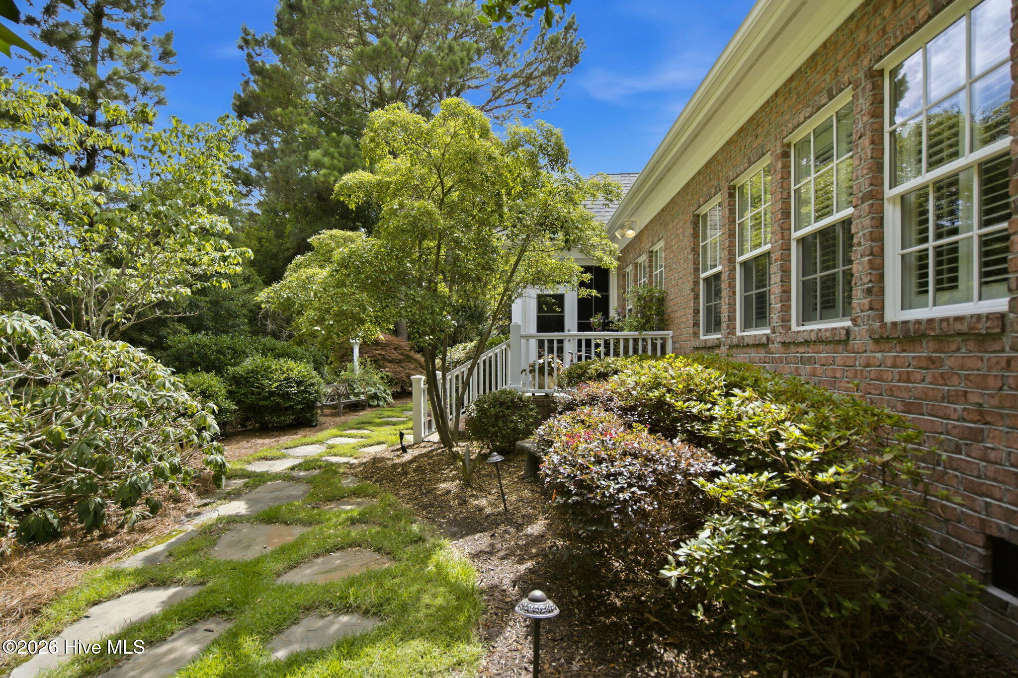 2118 Bay Colony Lane