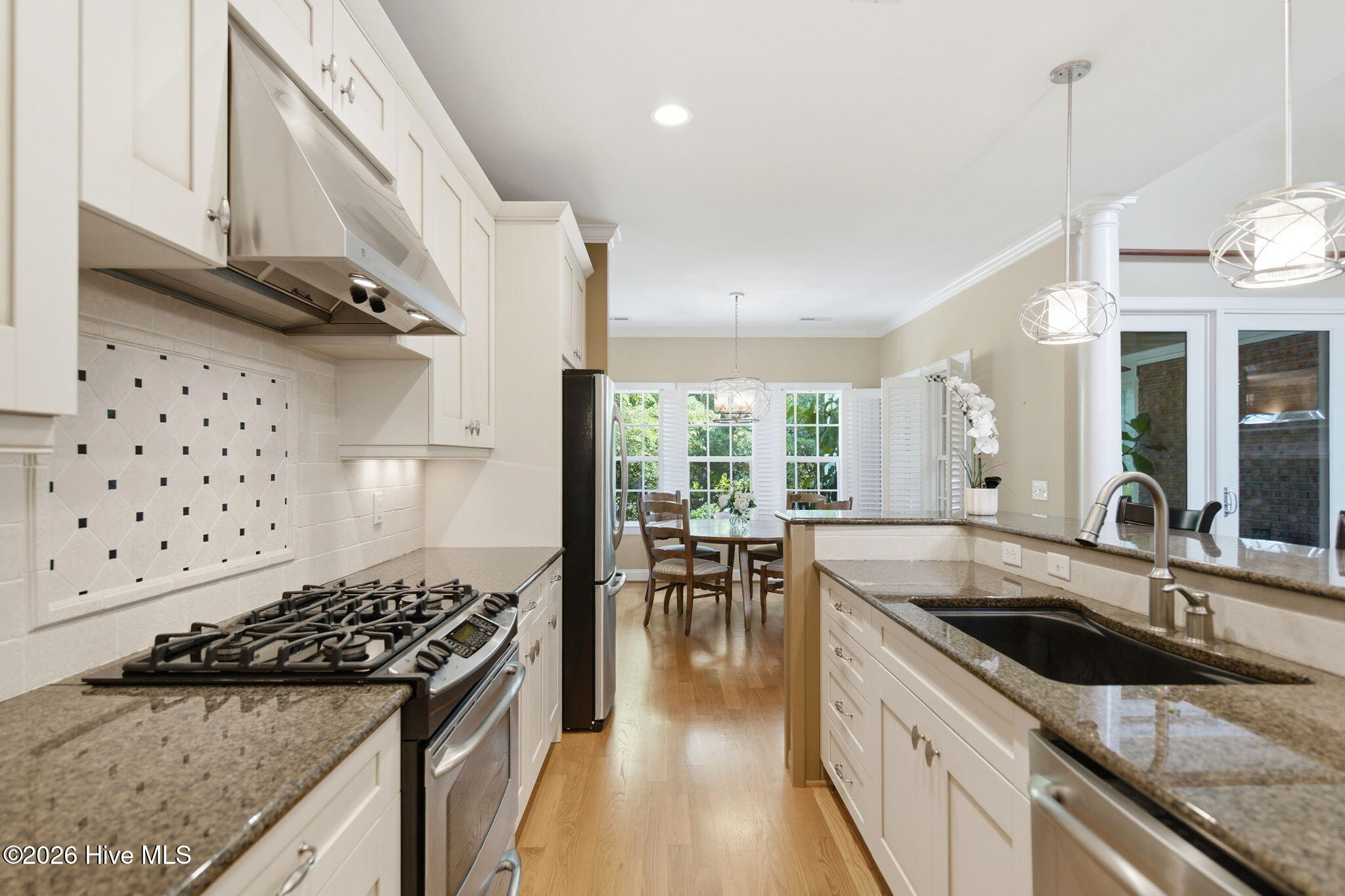 2118 Bay Colony Lane