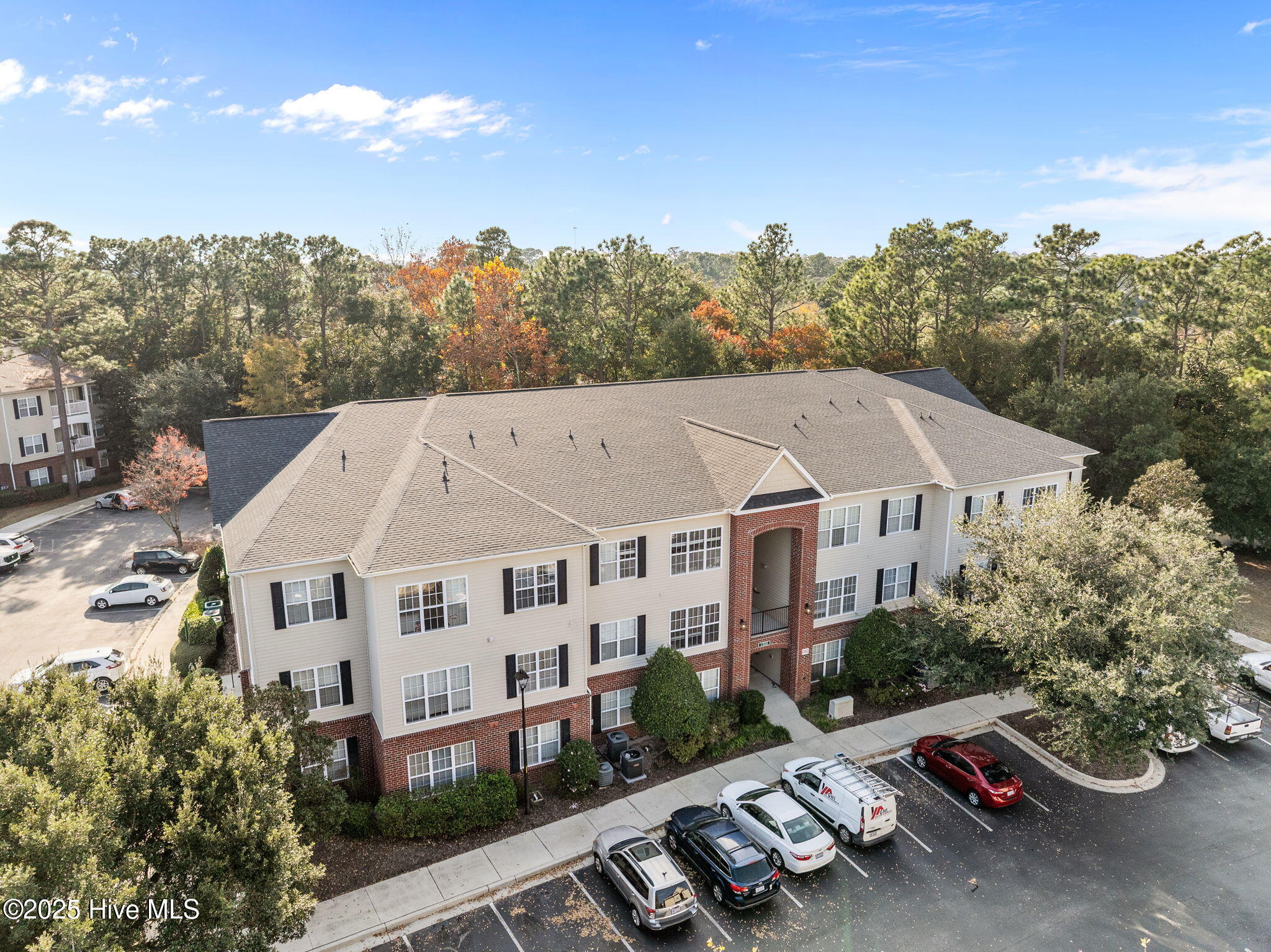 1505 Cadfel Court Unit 203