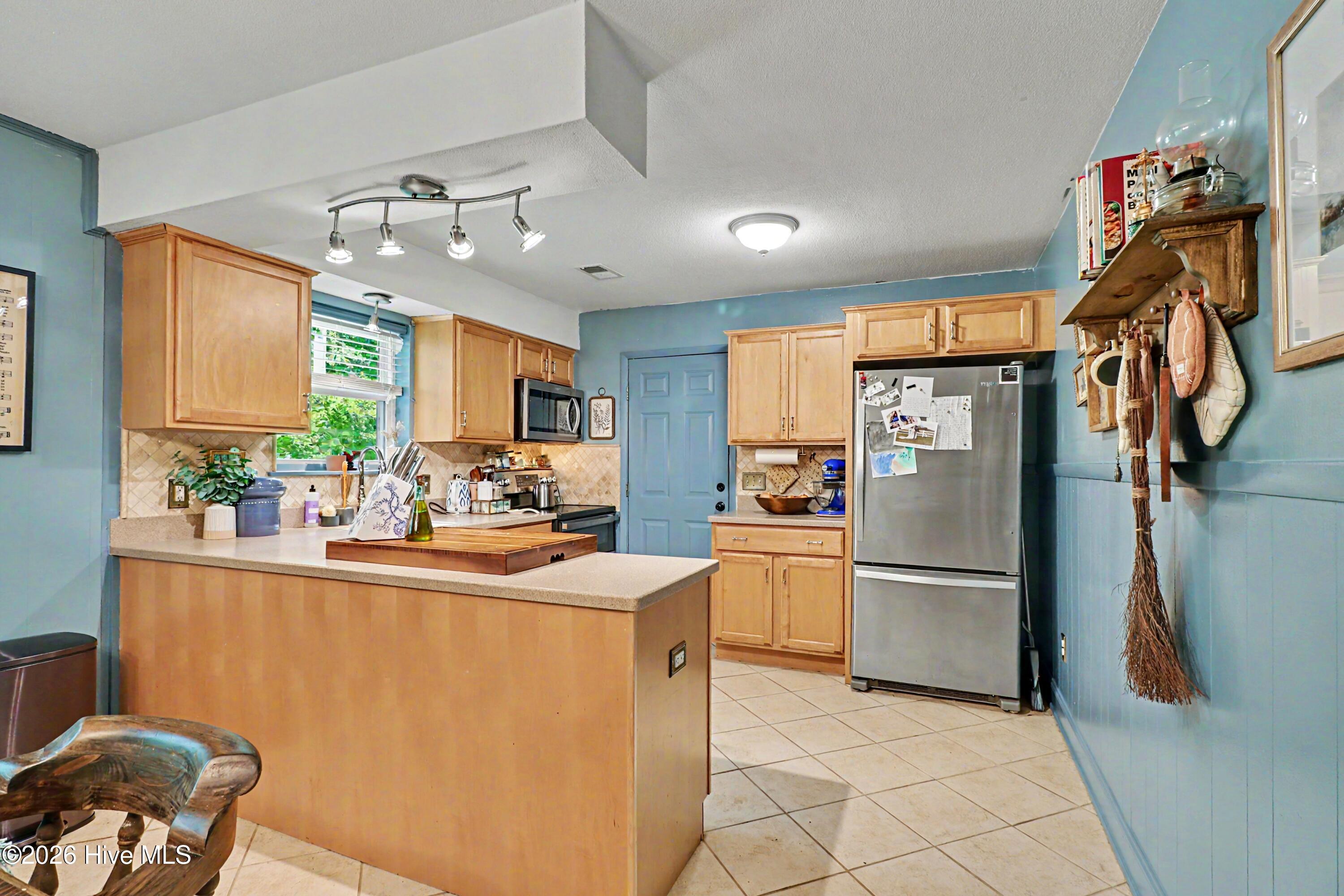 5850 Michelle Drive