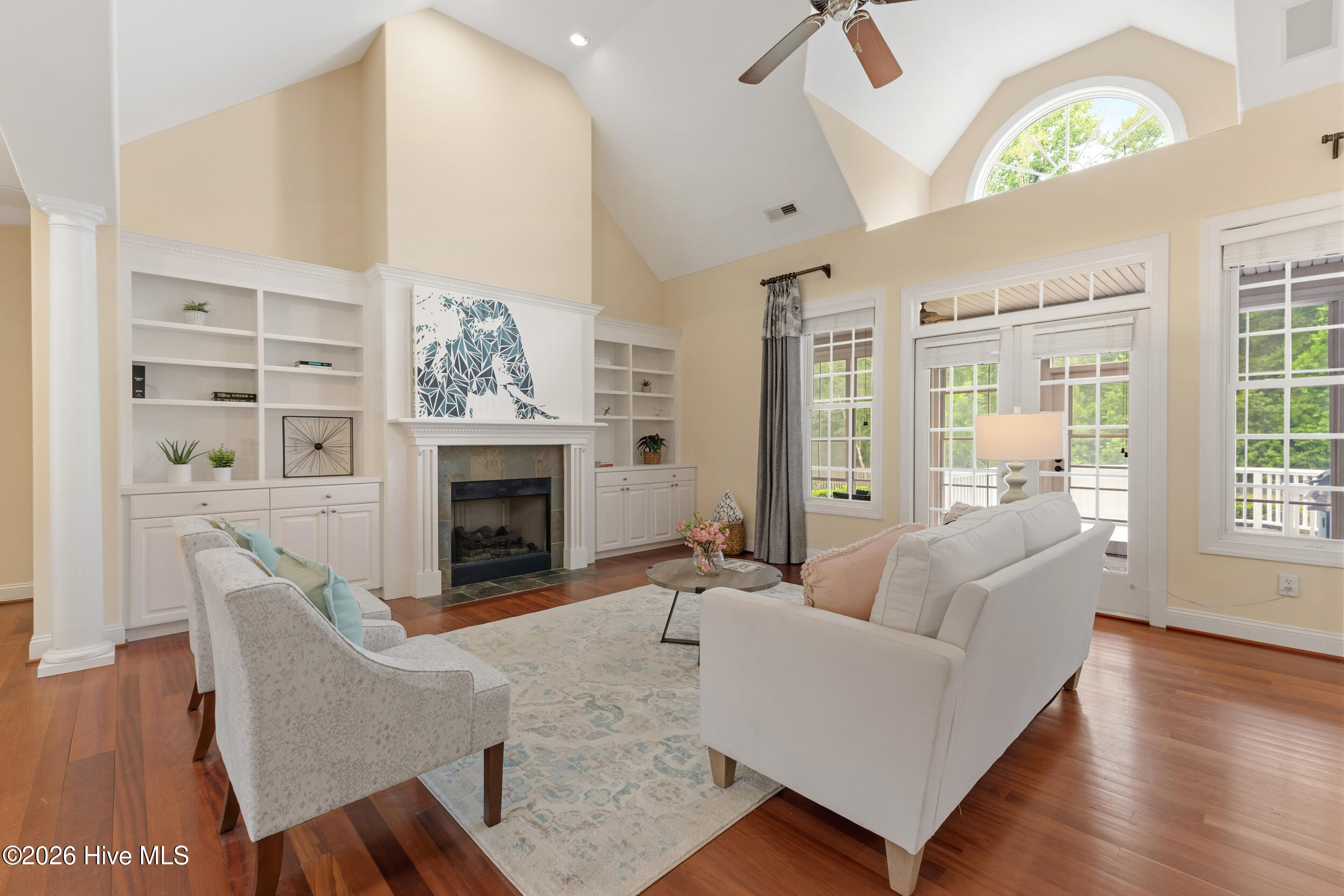 10233 Mariners Cove Court