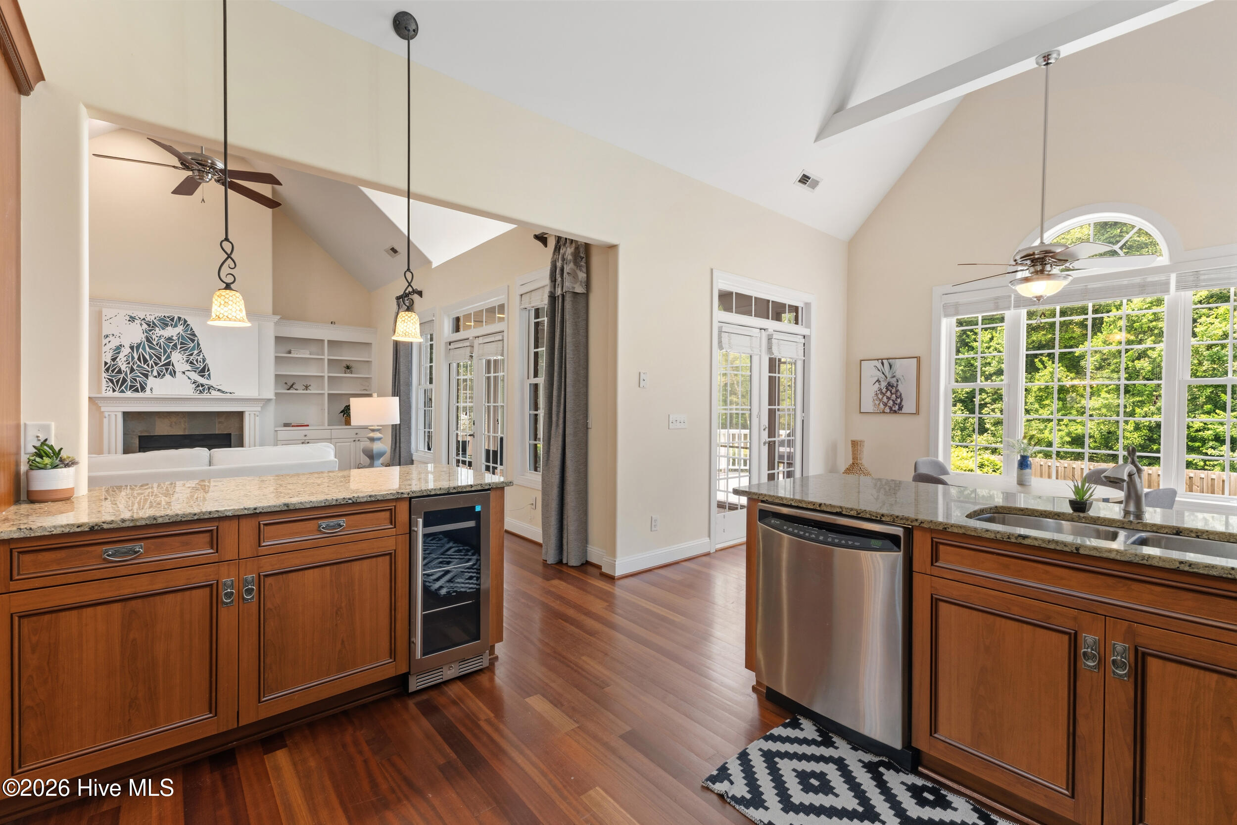 10233 Mariners Cove Court