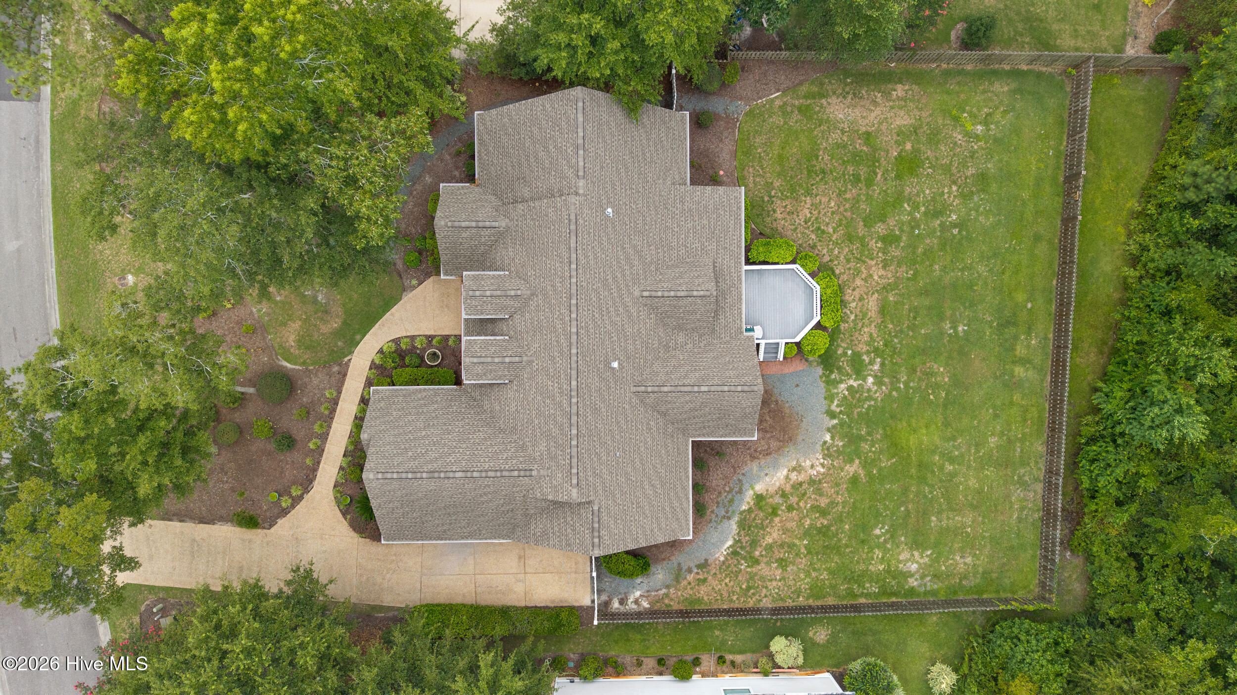10233 Mariners Cove Court