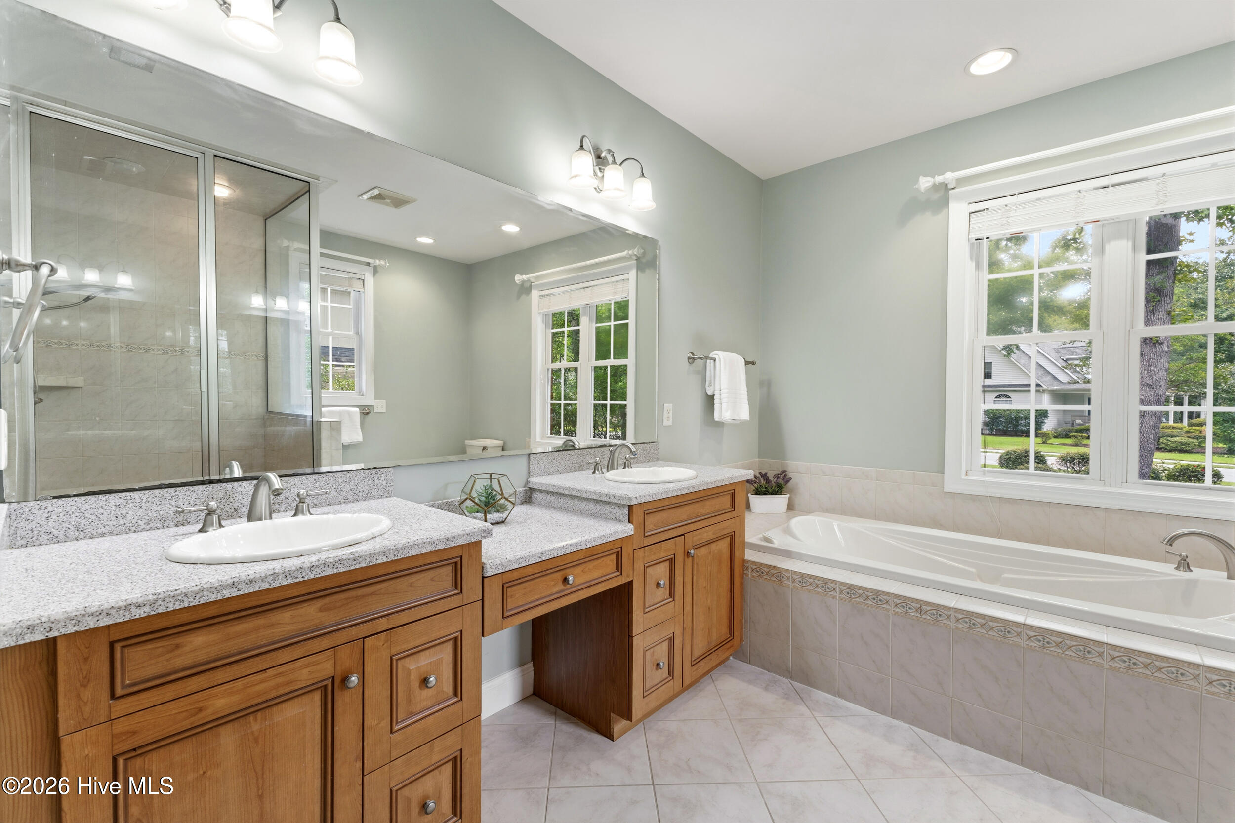 10233 Mariners Cove Court