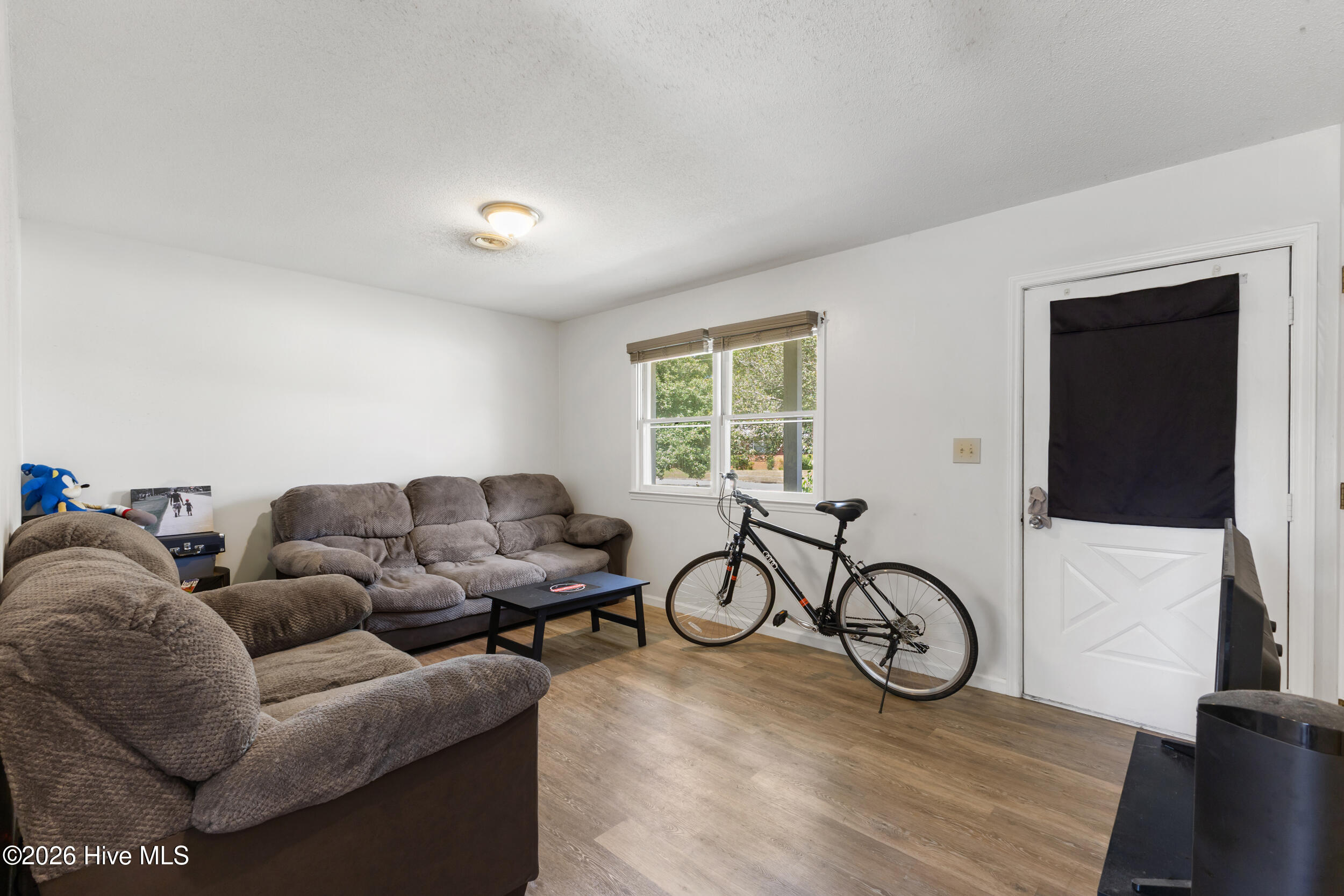 2550 Chestnut Street