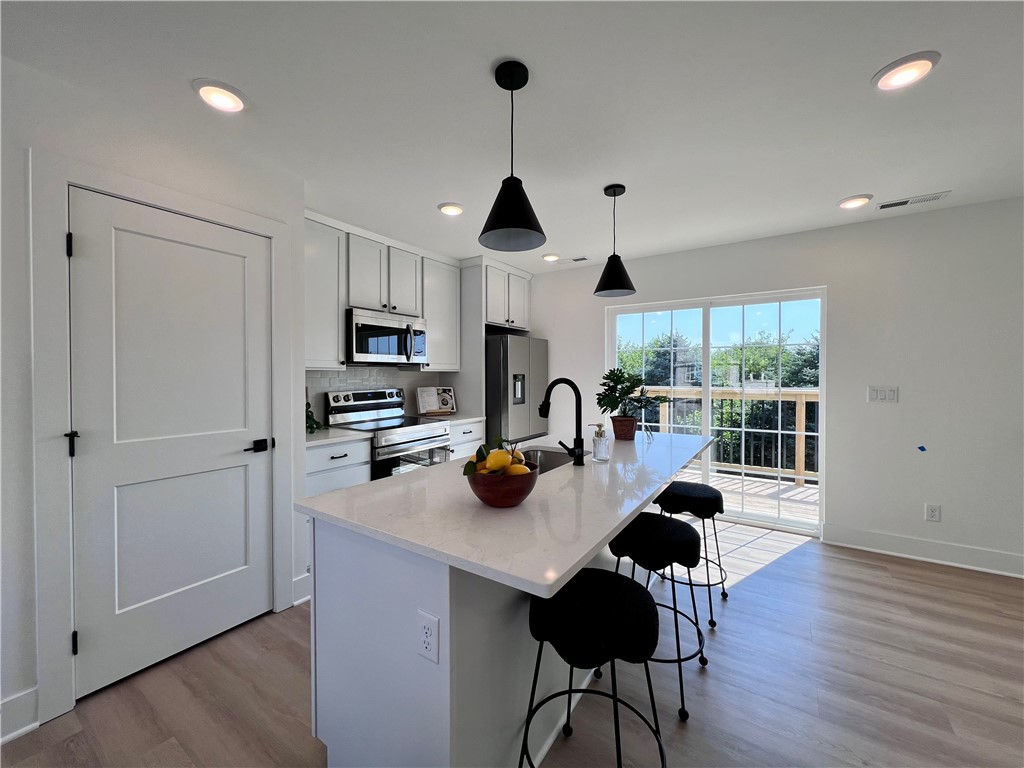 1485 SE Superior Lane