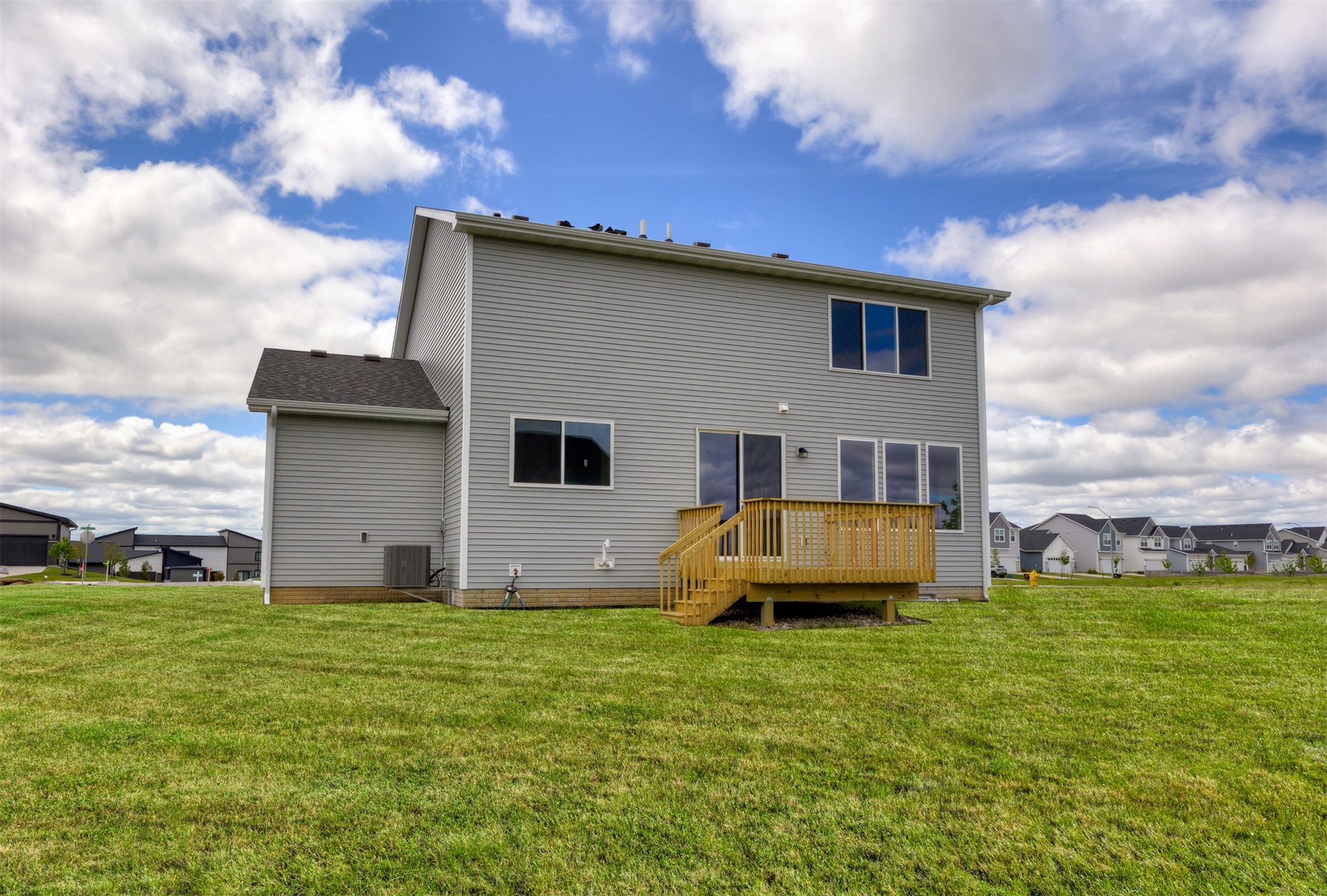 1077 NW Yorktown Drive