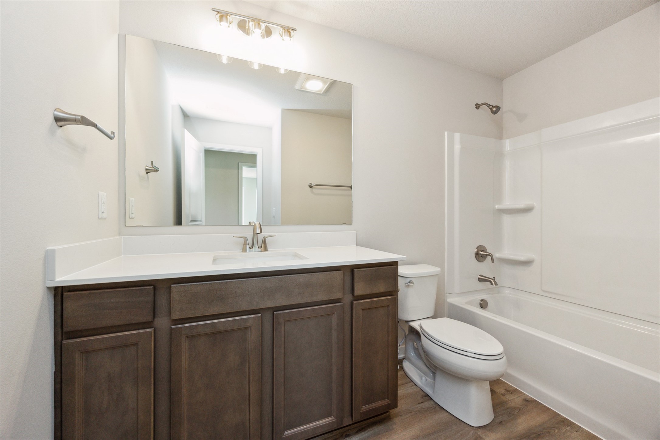 1077 NW Yorktown Drive