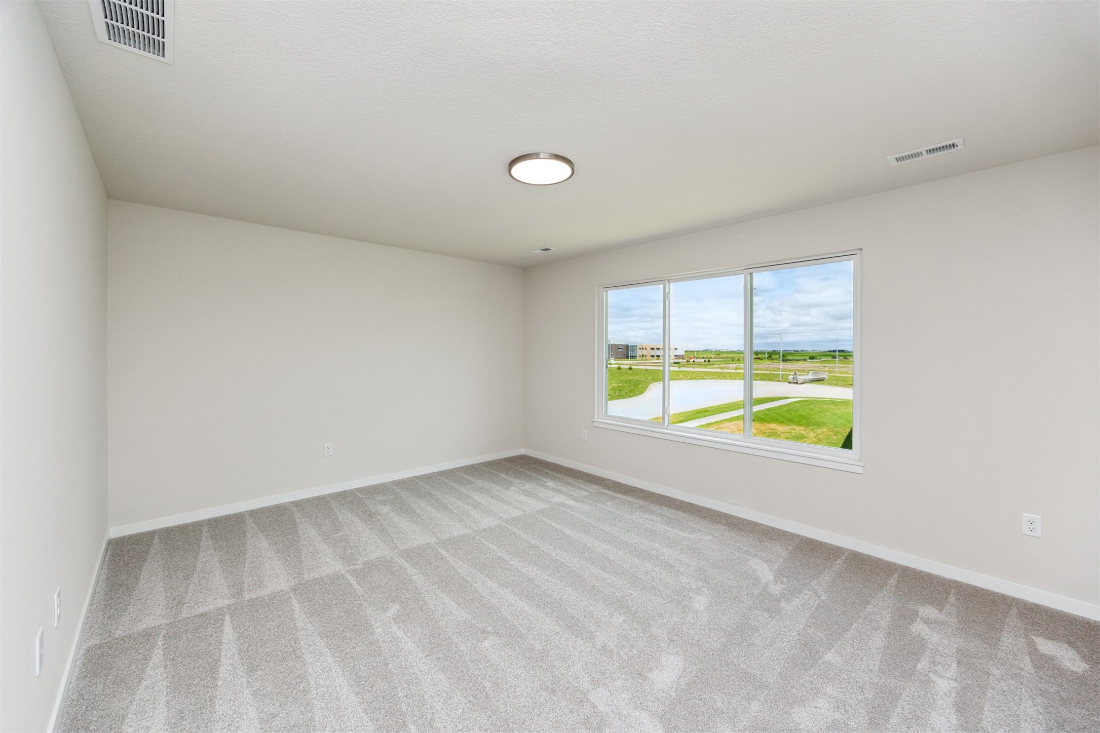 1077 NW Yorktown Drive