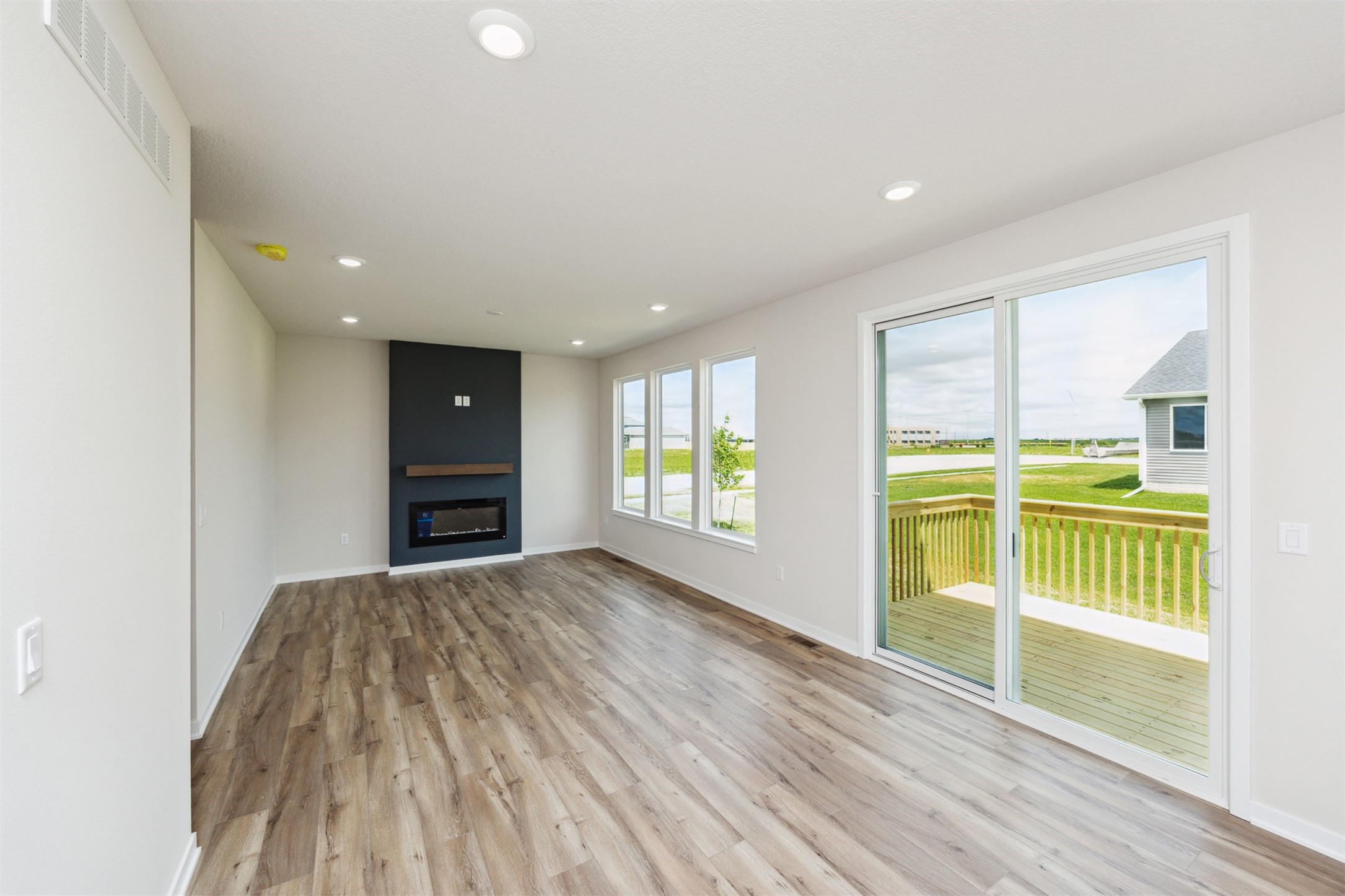 1077 NW Yorktown Drive