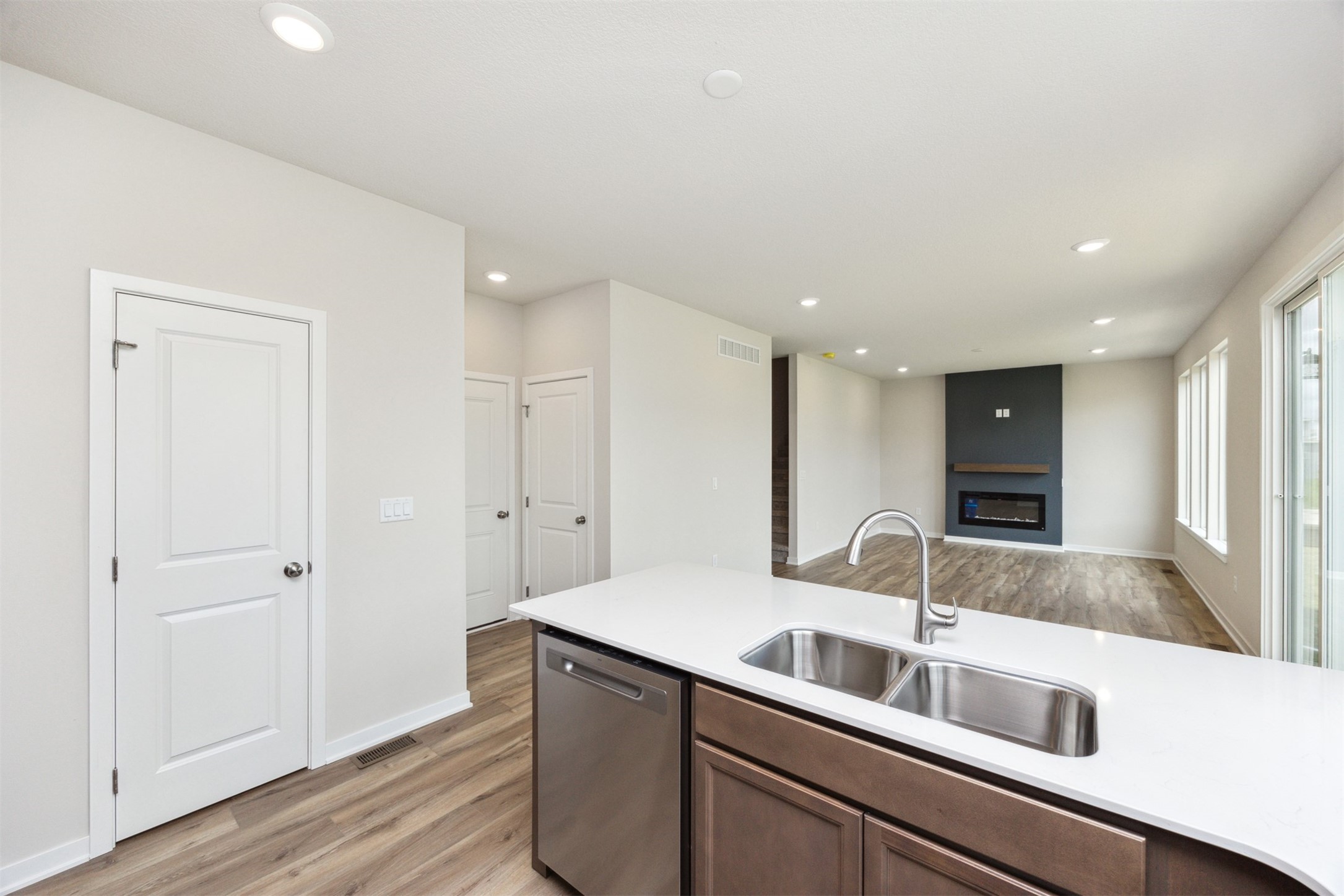 1077 NW Yorktown Drive