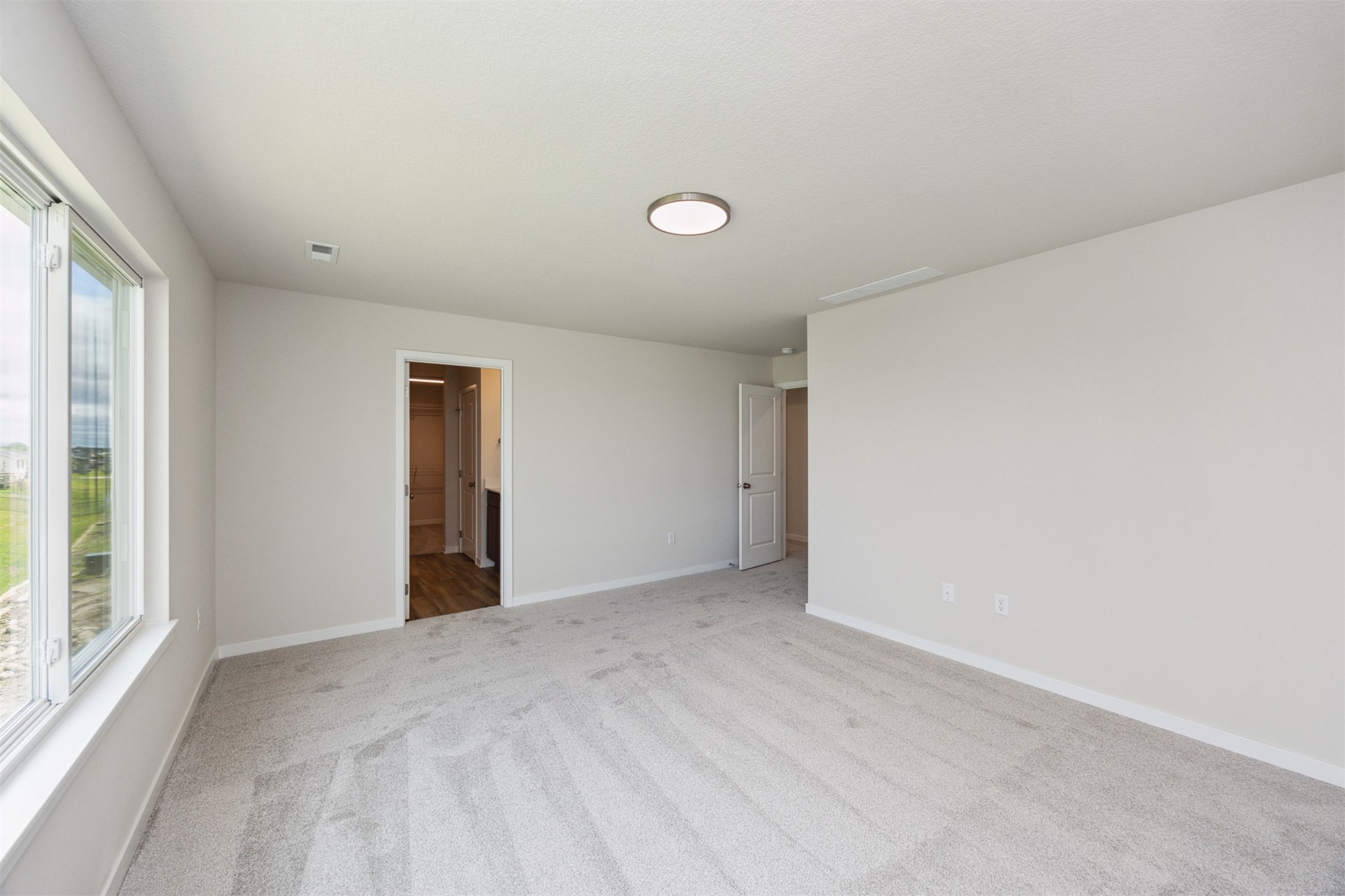 1077 NW Yorktown Drive