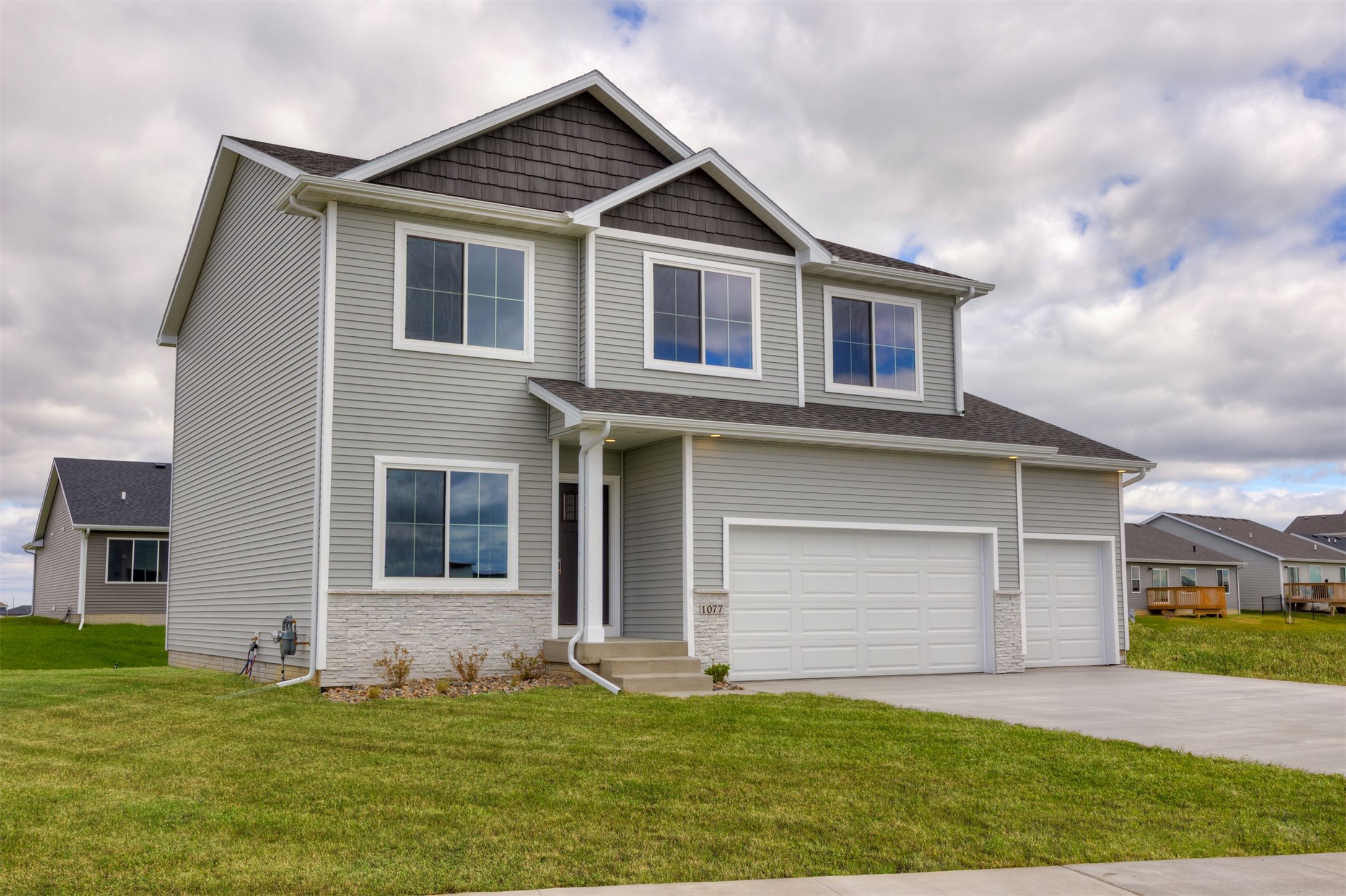 1077 NW Yorktown Drive