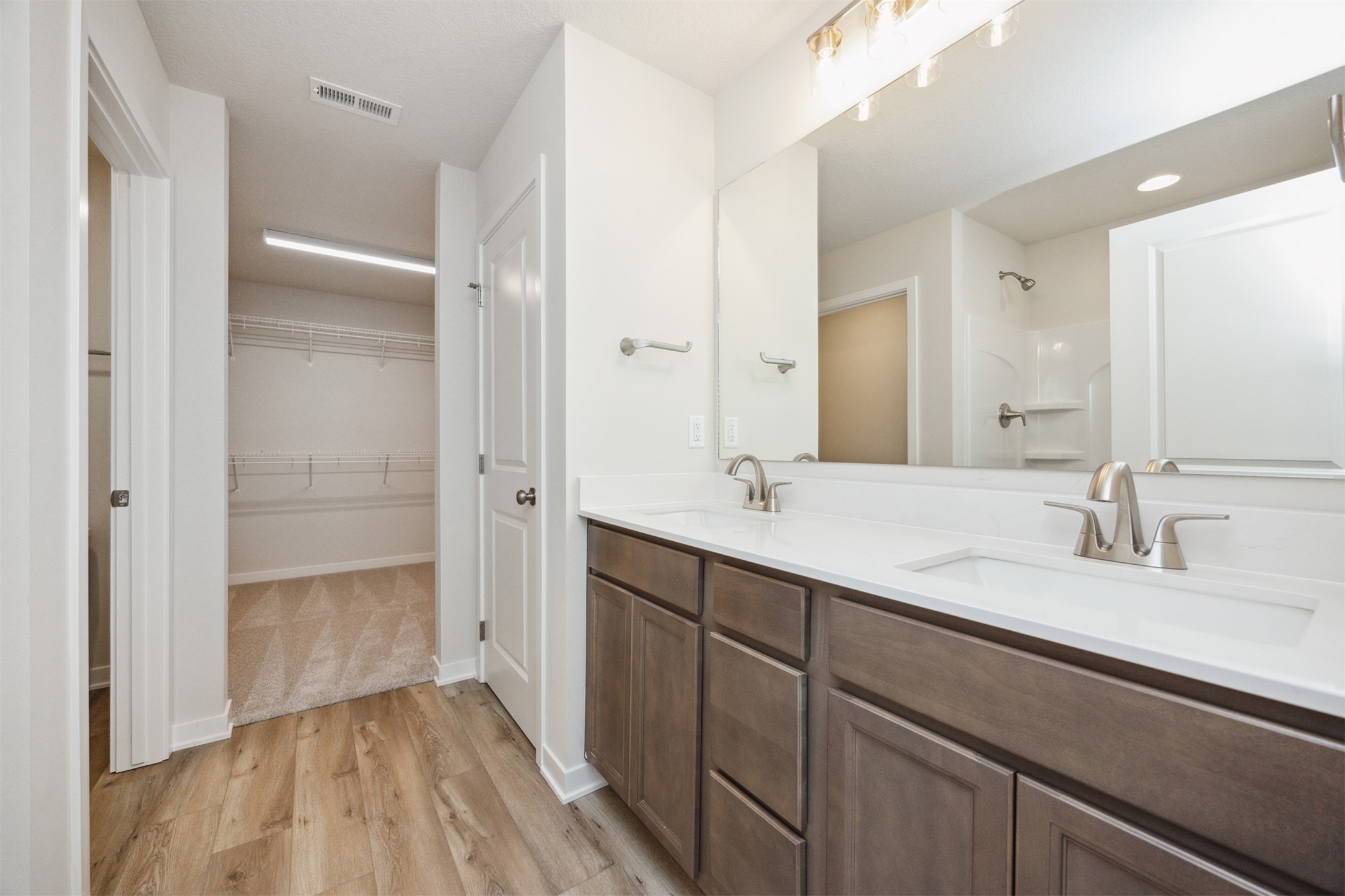 1077 NW Yorktown Drive