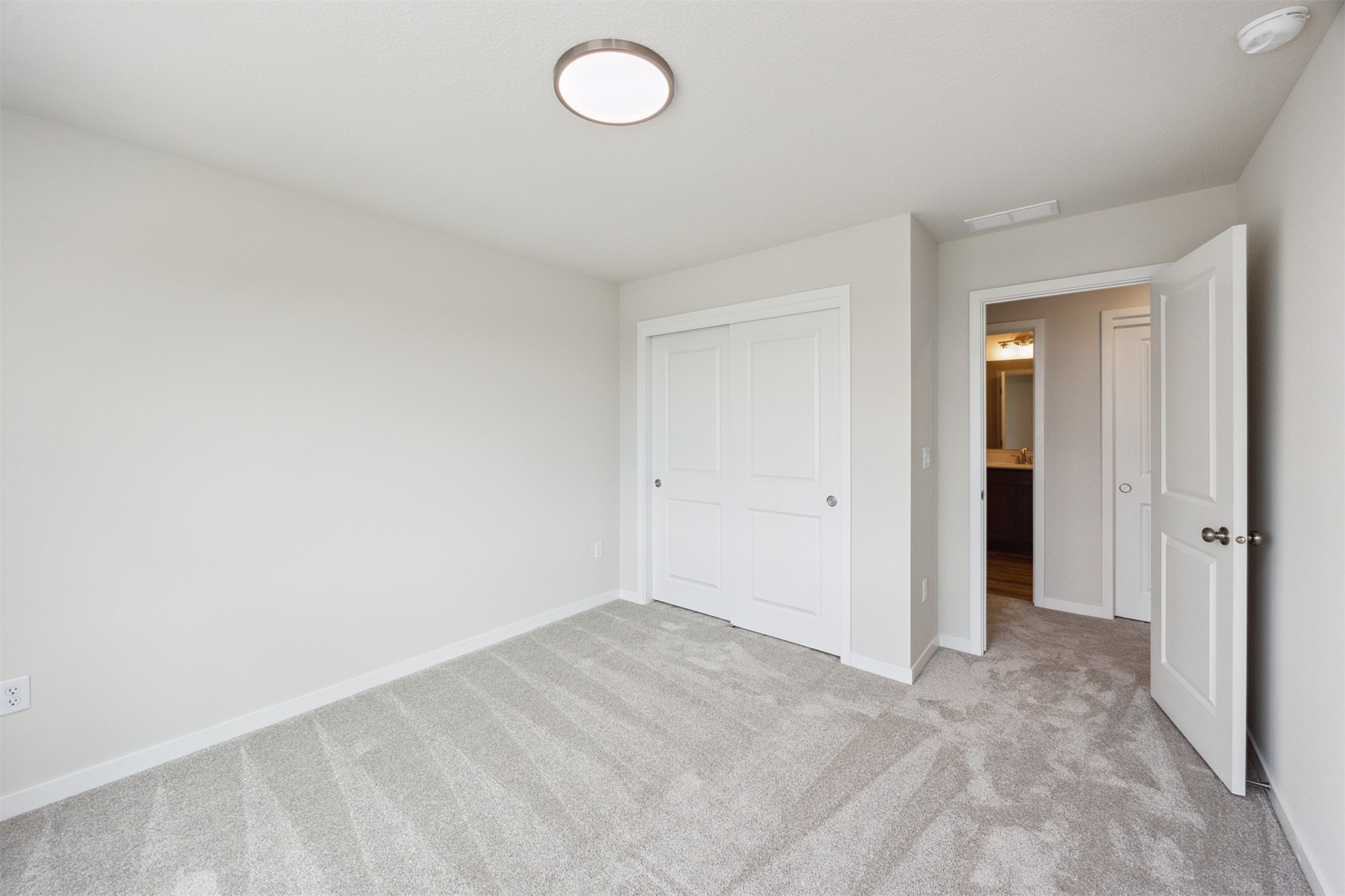 1077 NW Yorktown Drive