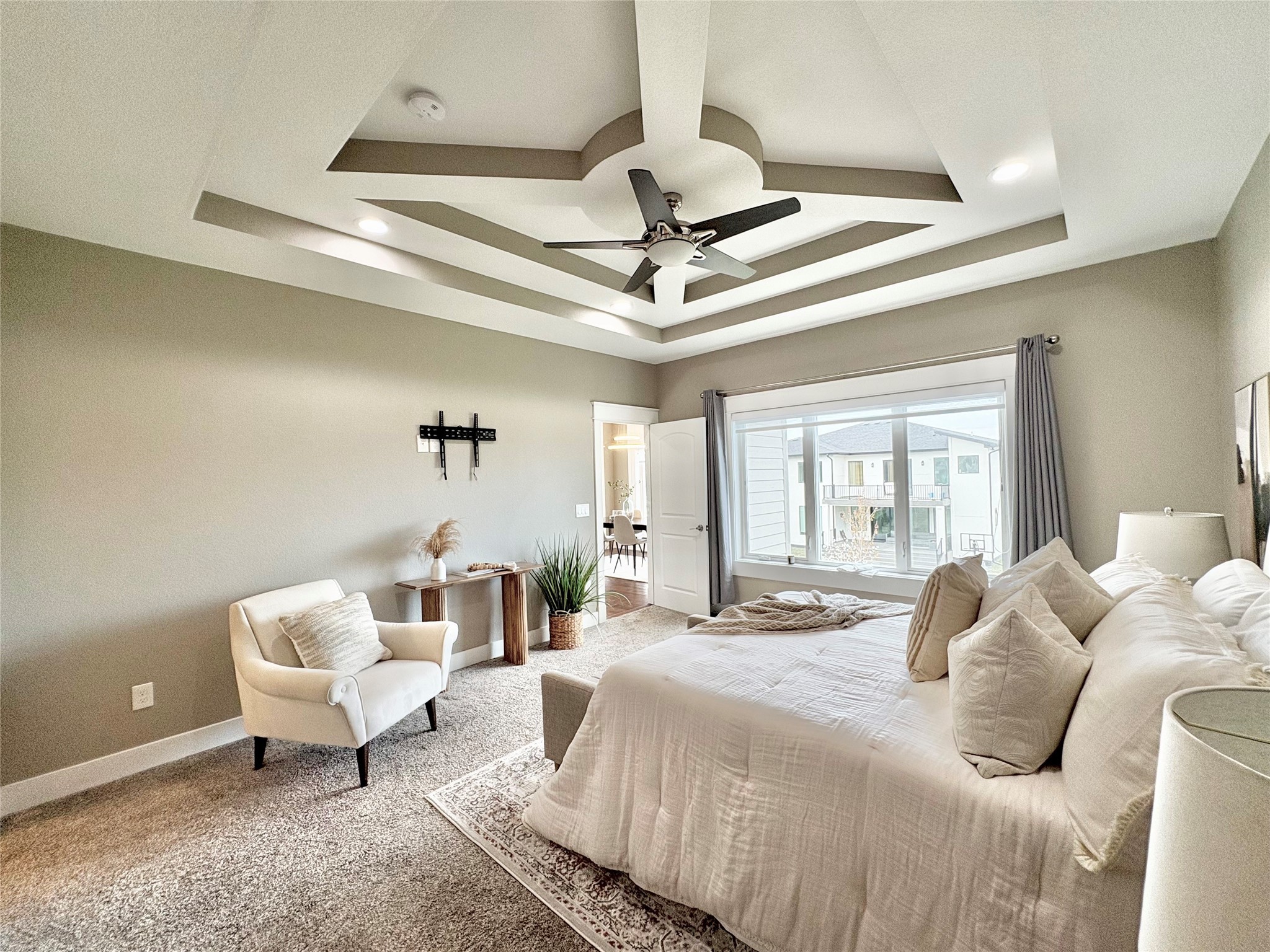 17595 Aurora Drive