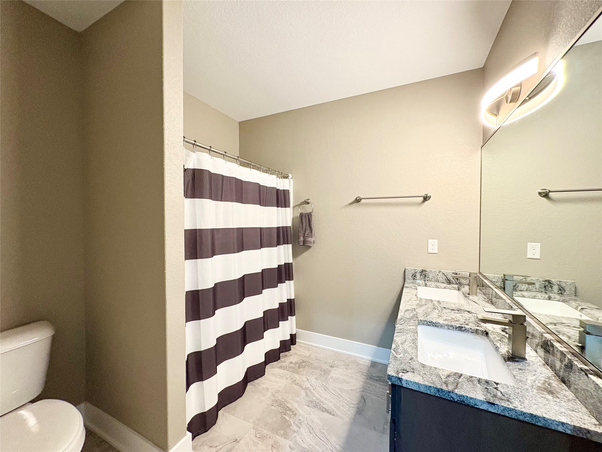17595 Aurora Drive