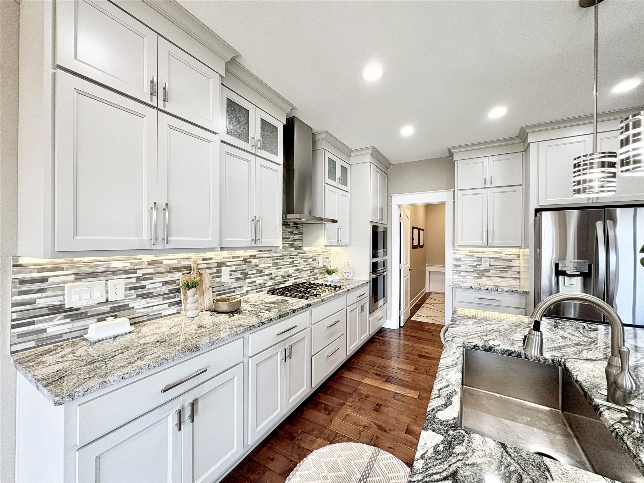 17595 Aurora Drive