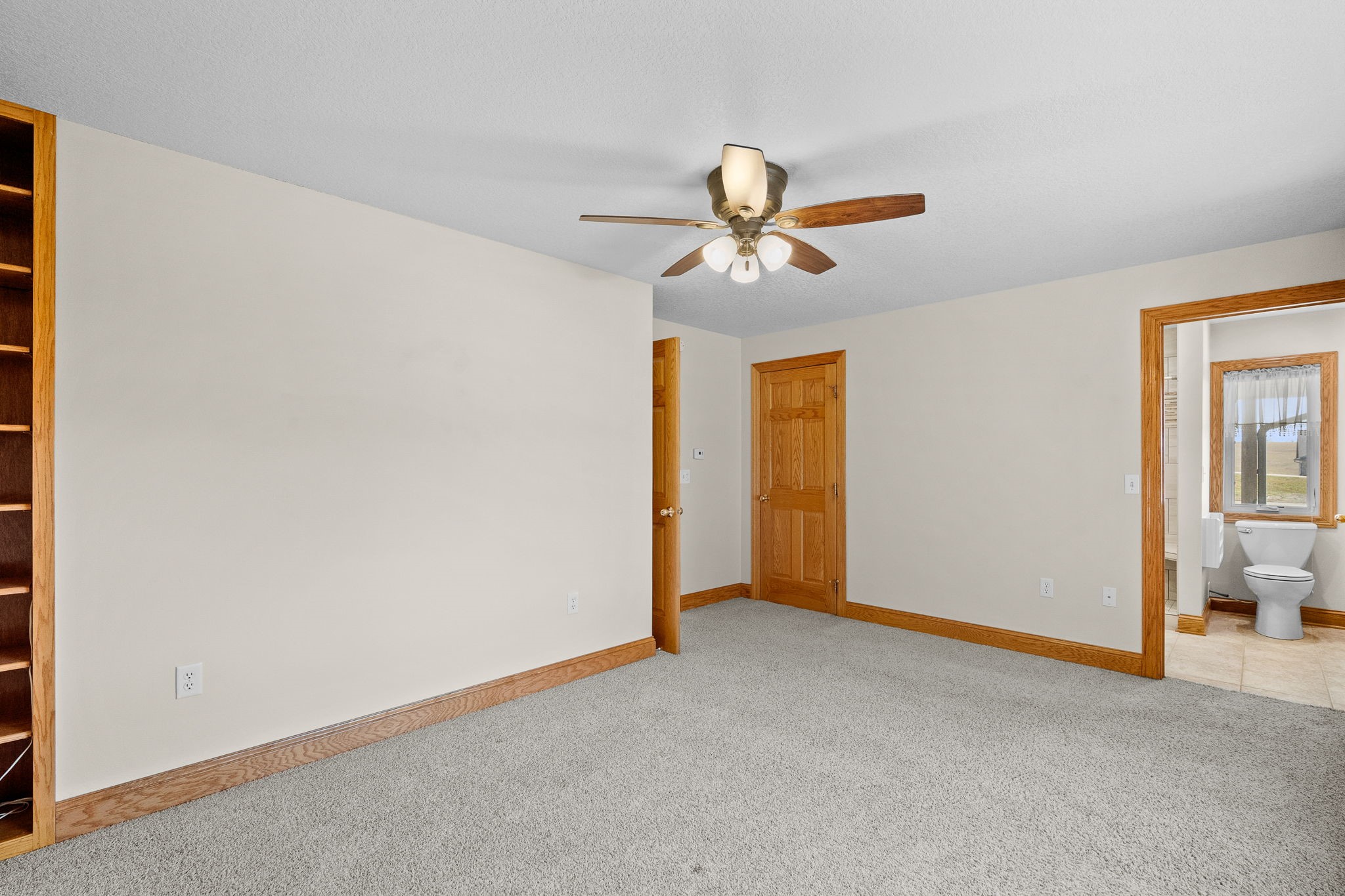 16072 County Road R45 Highway