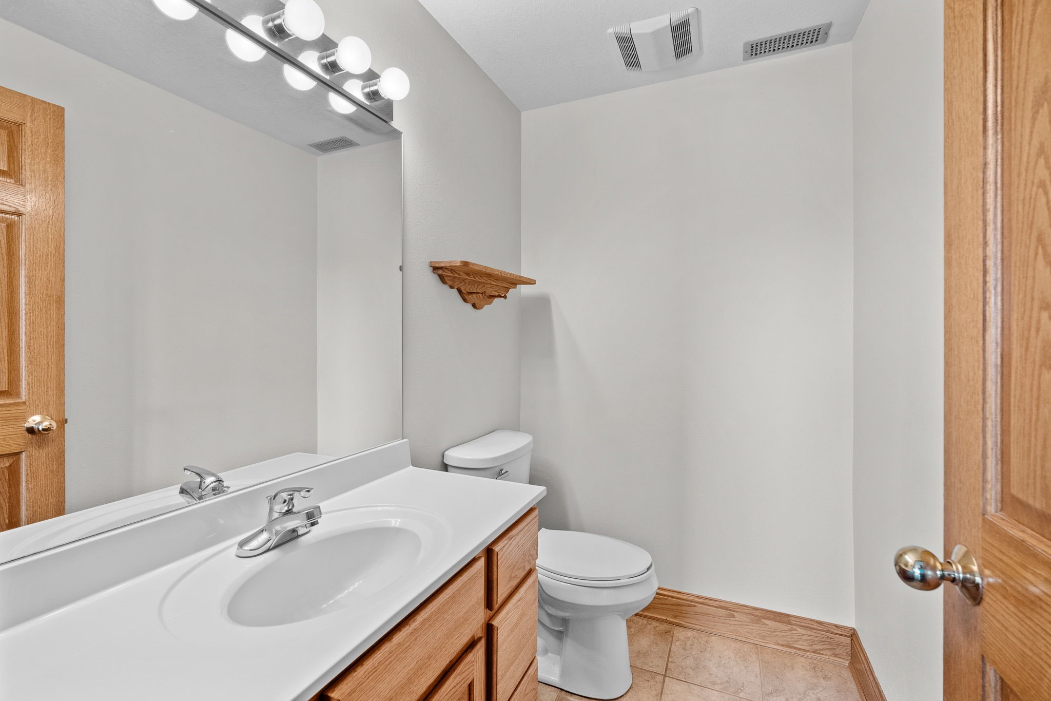 16072 County Road R45 Highway