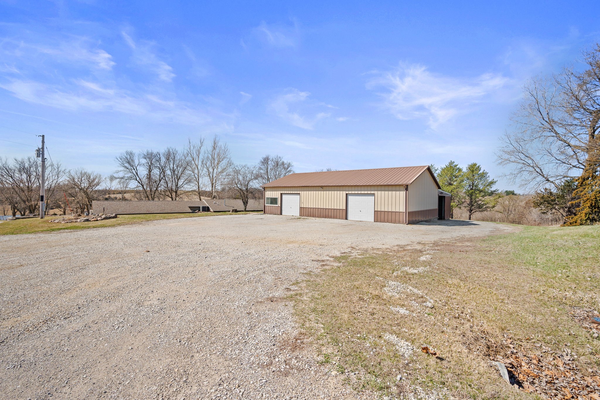 16072 County Road R45 Highway