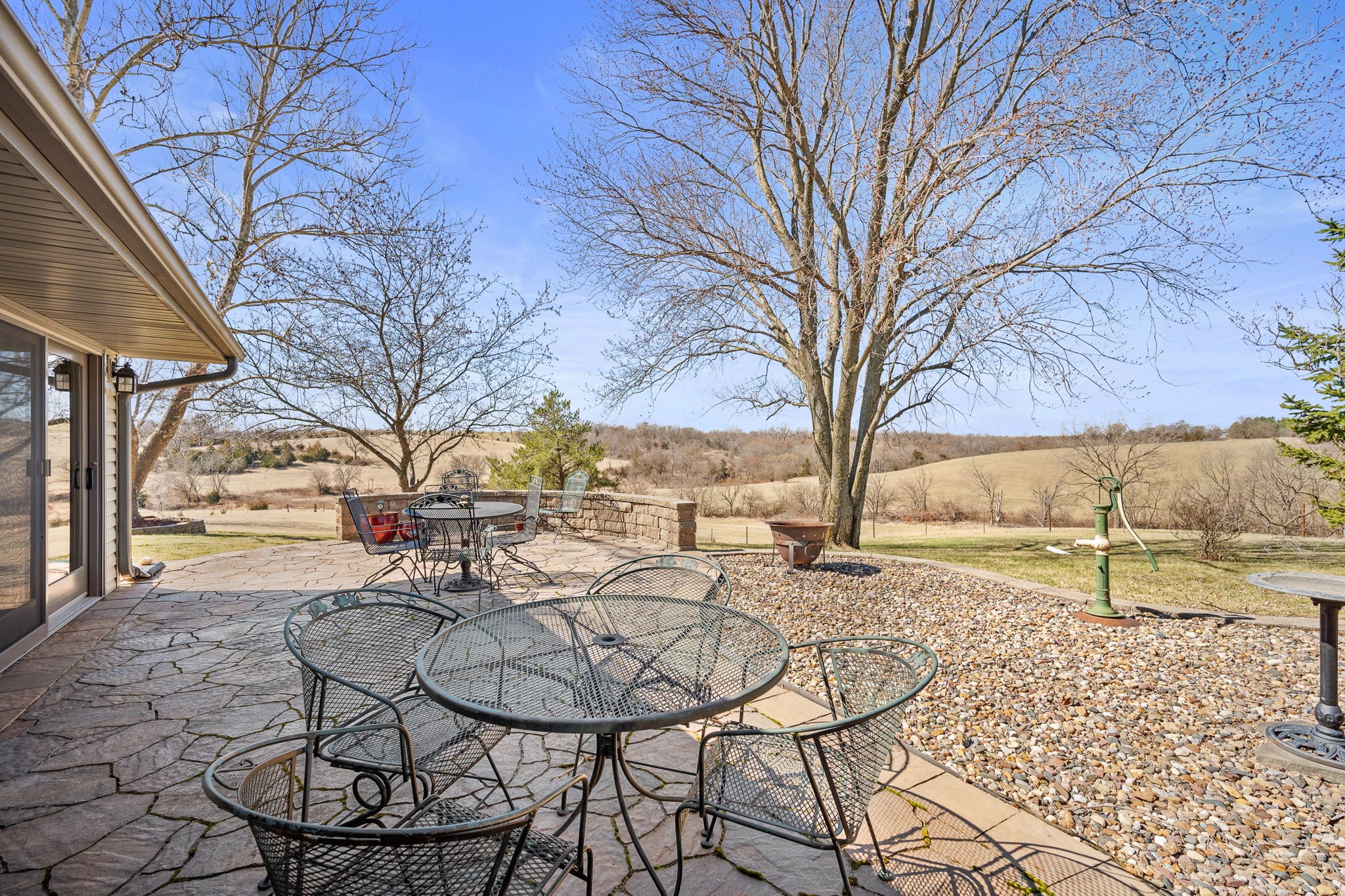 16072 County Road R45 Highway